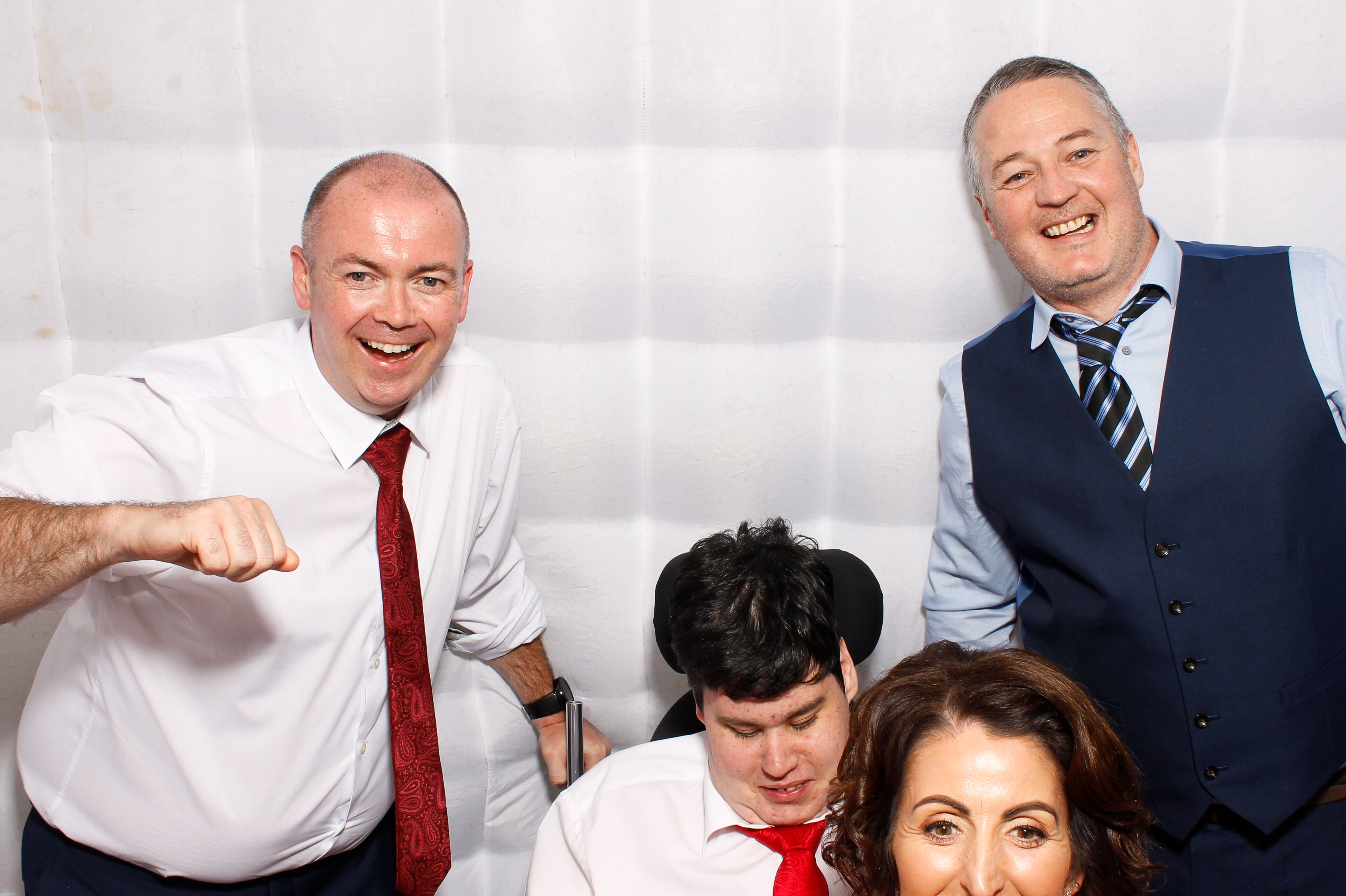 Carndonagh CS Formal '25 | View more photos from the event at gallery.snapmagic.ie/u/SnapMagic/Carndonagh-CS-Formal-25