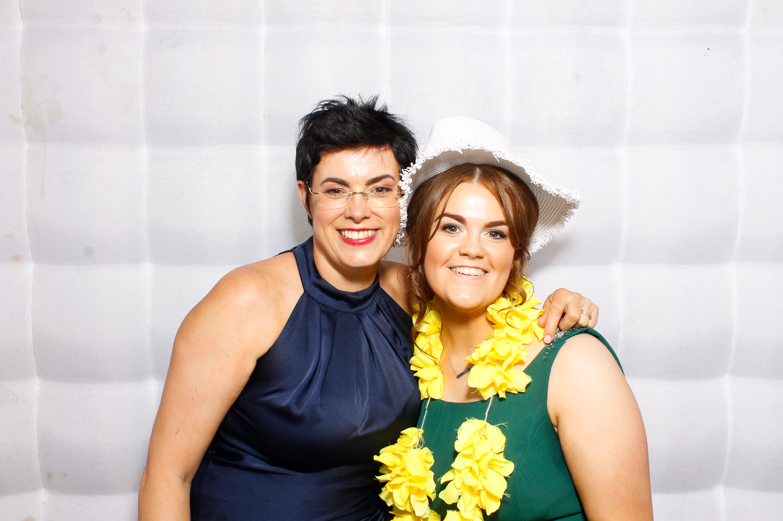 Carndonagh CS Formal '25 | View more photos from the event at gallery.snapmagic.ie/u/SnapMagic/Carndonagh-CS-Formal-25