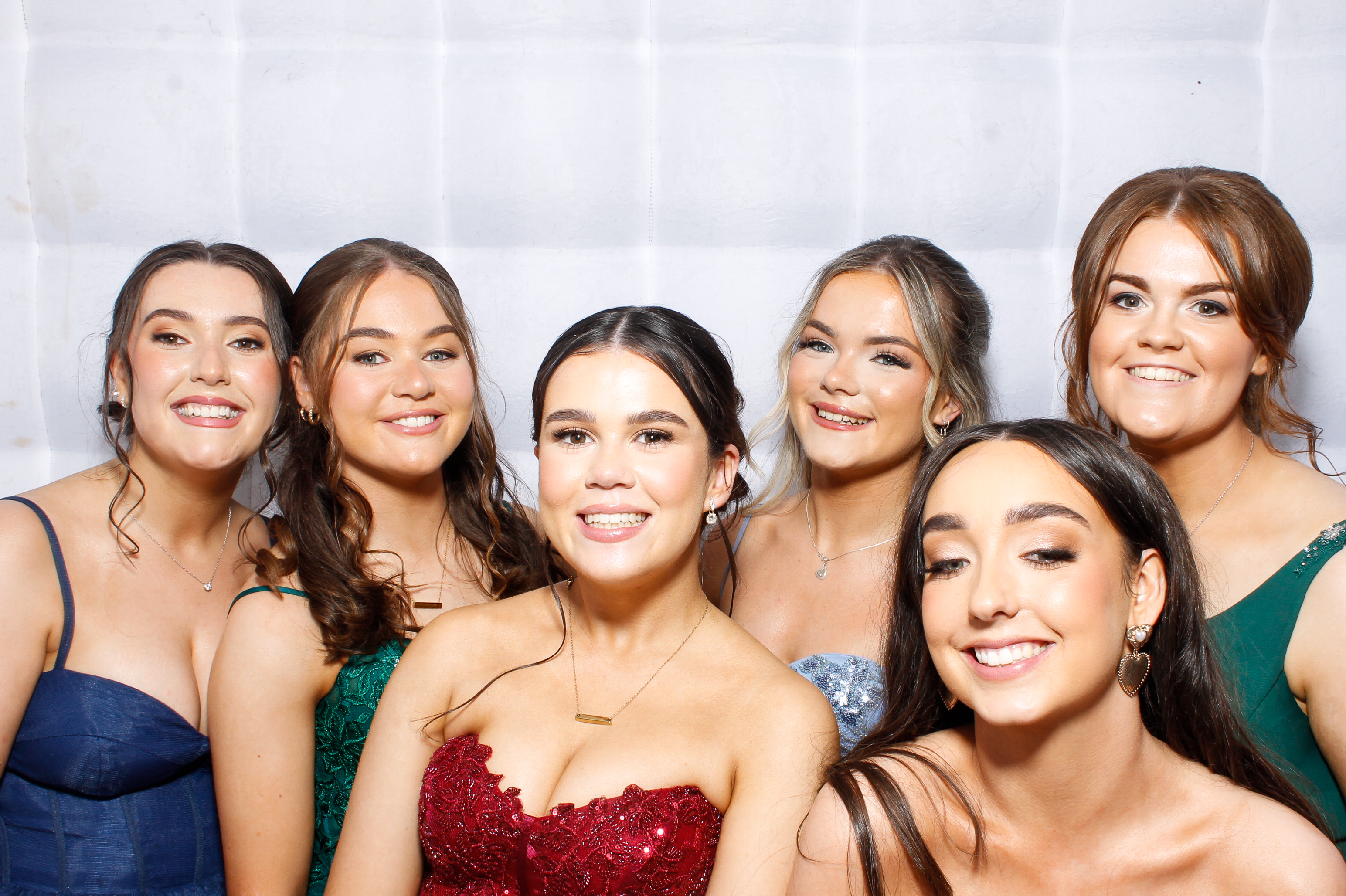 Carndonagh CS Formal '25 | View more photos from the event at gallery.snapmagic.ie/u/SnapMagic/Carndonagh-CS-Formal-25