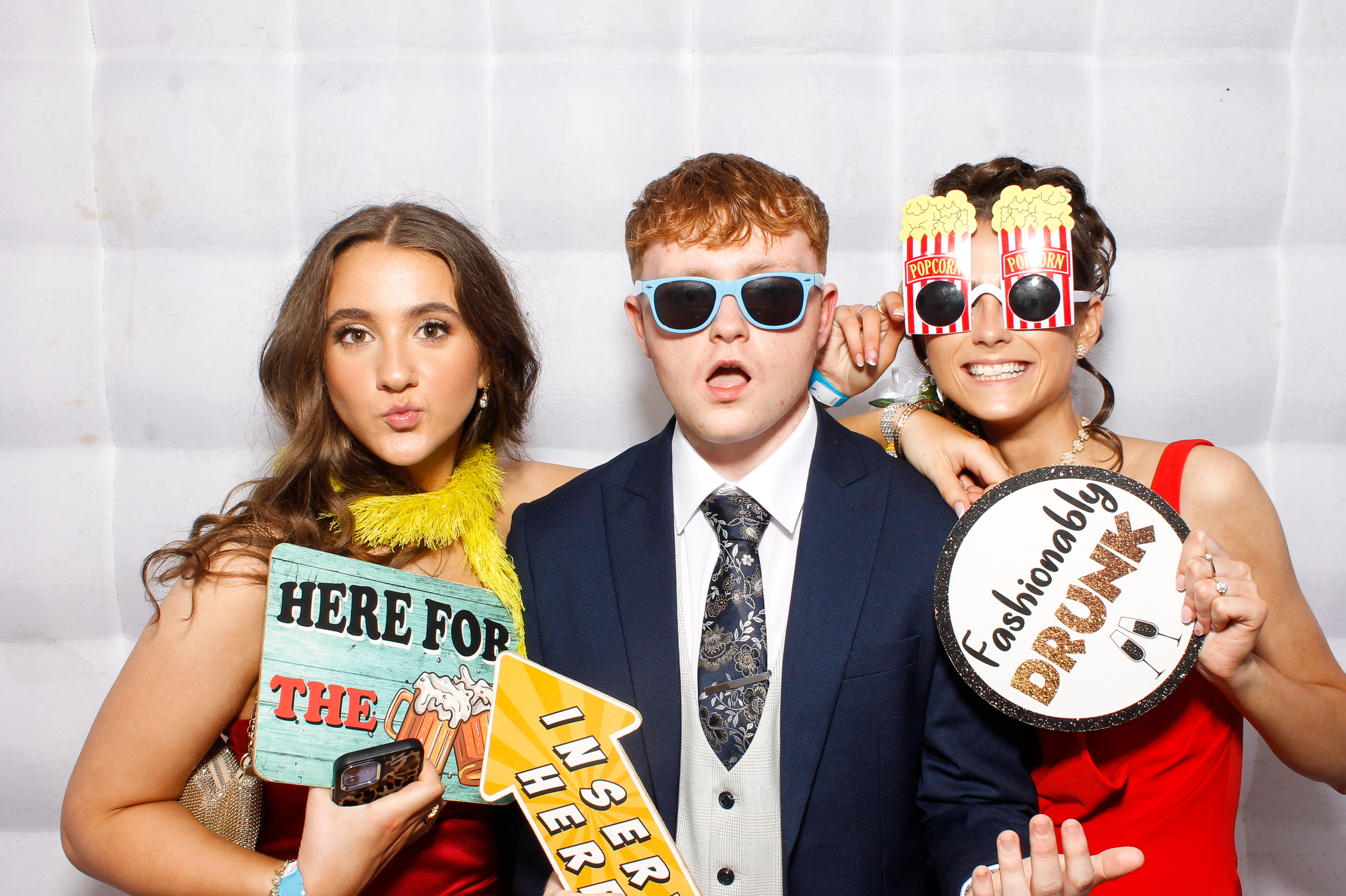 Carndonagh CS Formal '25 | View more photos from the event at gallery.snapmagic.ie/u/SnapMagic/Carndonagh-CS-Formal-25