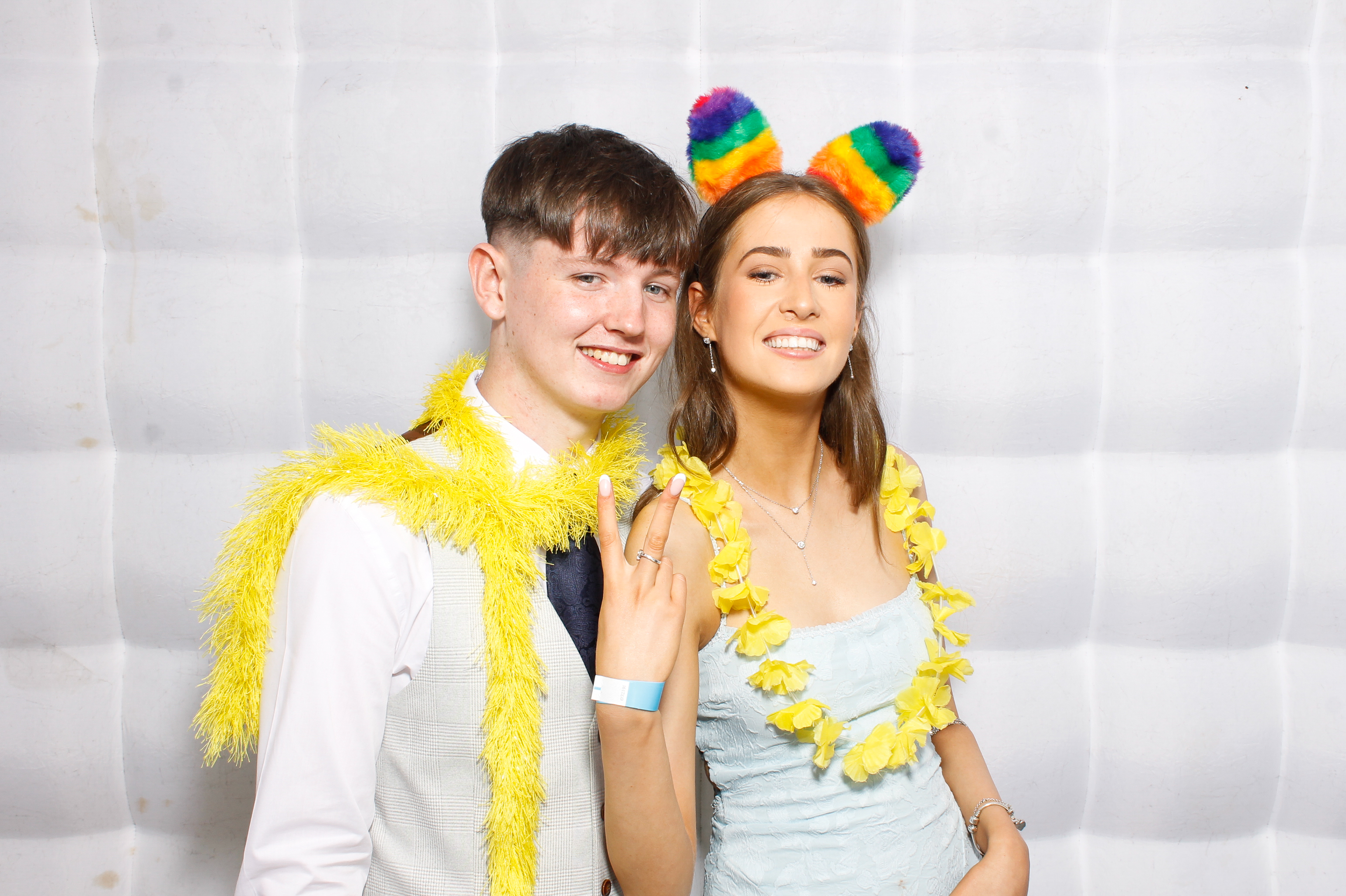 Carndonagh CS Formal '25 | View more photos from the event at gallery.snapmagic.ie/u/SnapMagic/Carndonagh-CS-Formal-25