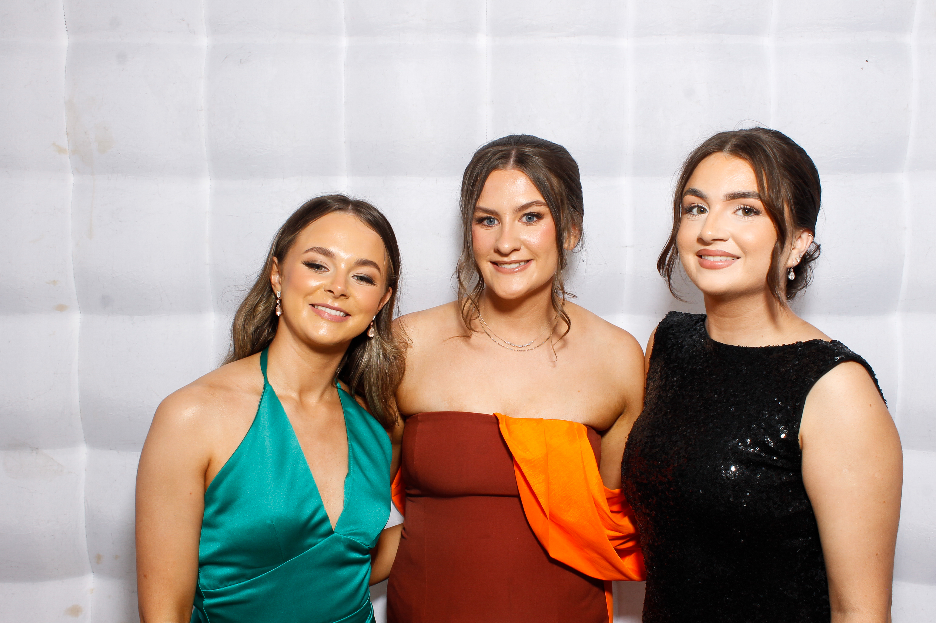 Carndonagh CS Formal '25 | View more photos from the event at gallery.snapmagic.ie/u/SnapMagic/Carndonagh-CS-Formal-25