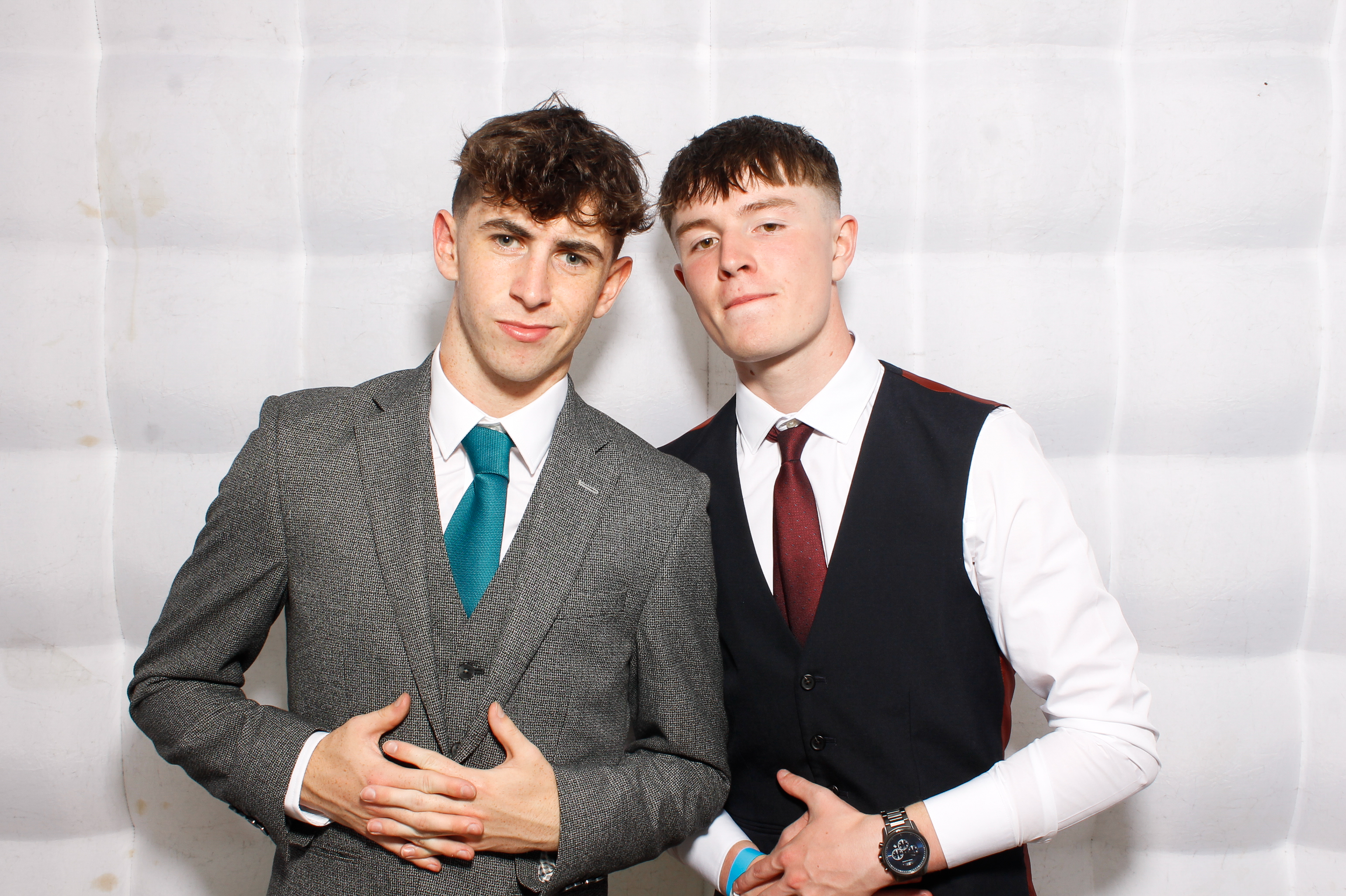 Carndonagh CS Formal '25 | View more photos from the event at gallery.snapmagic.ie/u/SnapMagic/Carndonagh-CS-Formal-25
