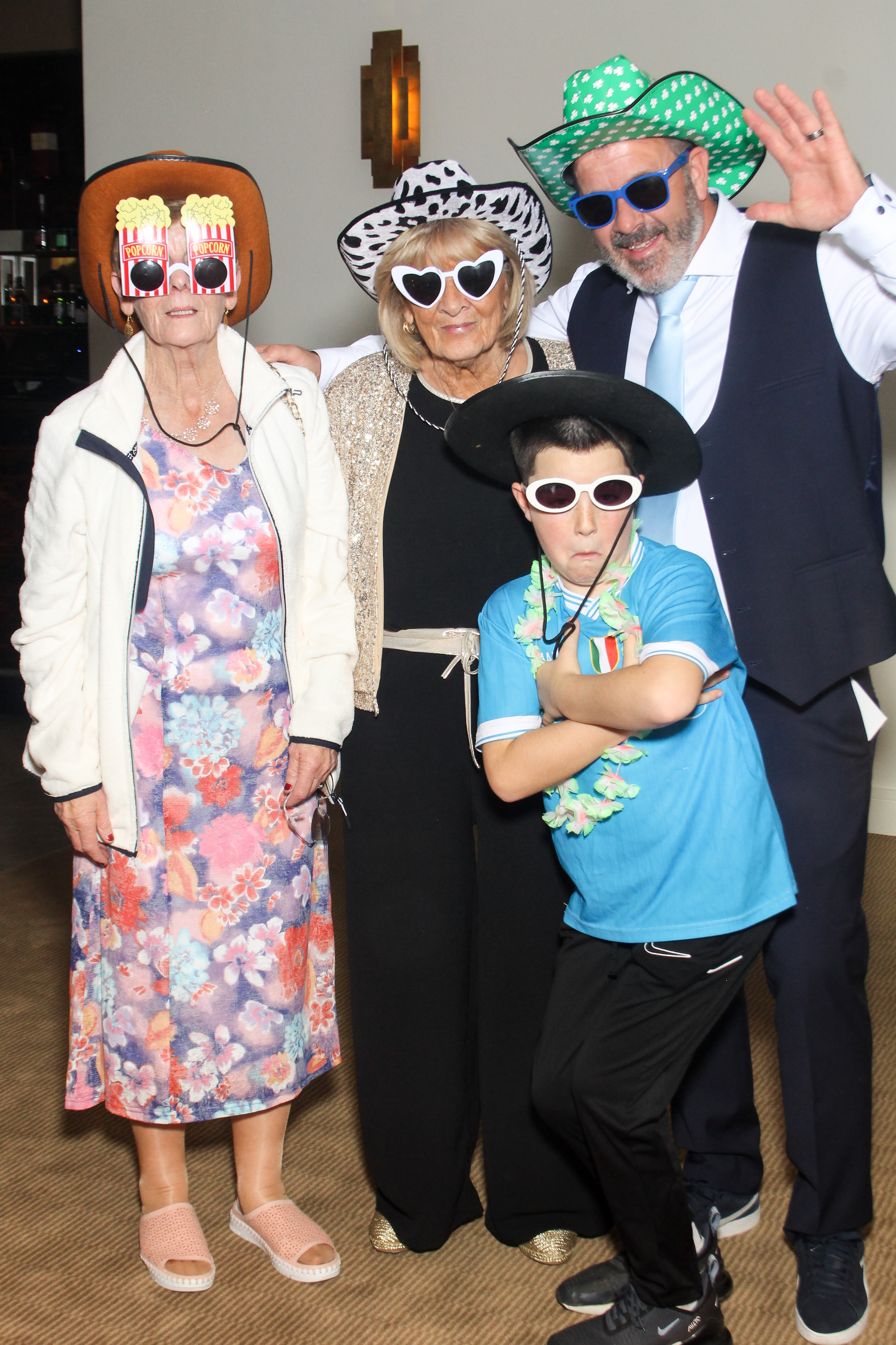 Catherine & Alan | View more photos from the event at gallery.snapmagic.ie/u/SnapMagic/Catherine-Alan