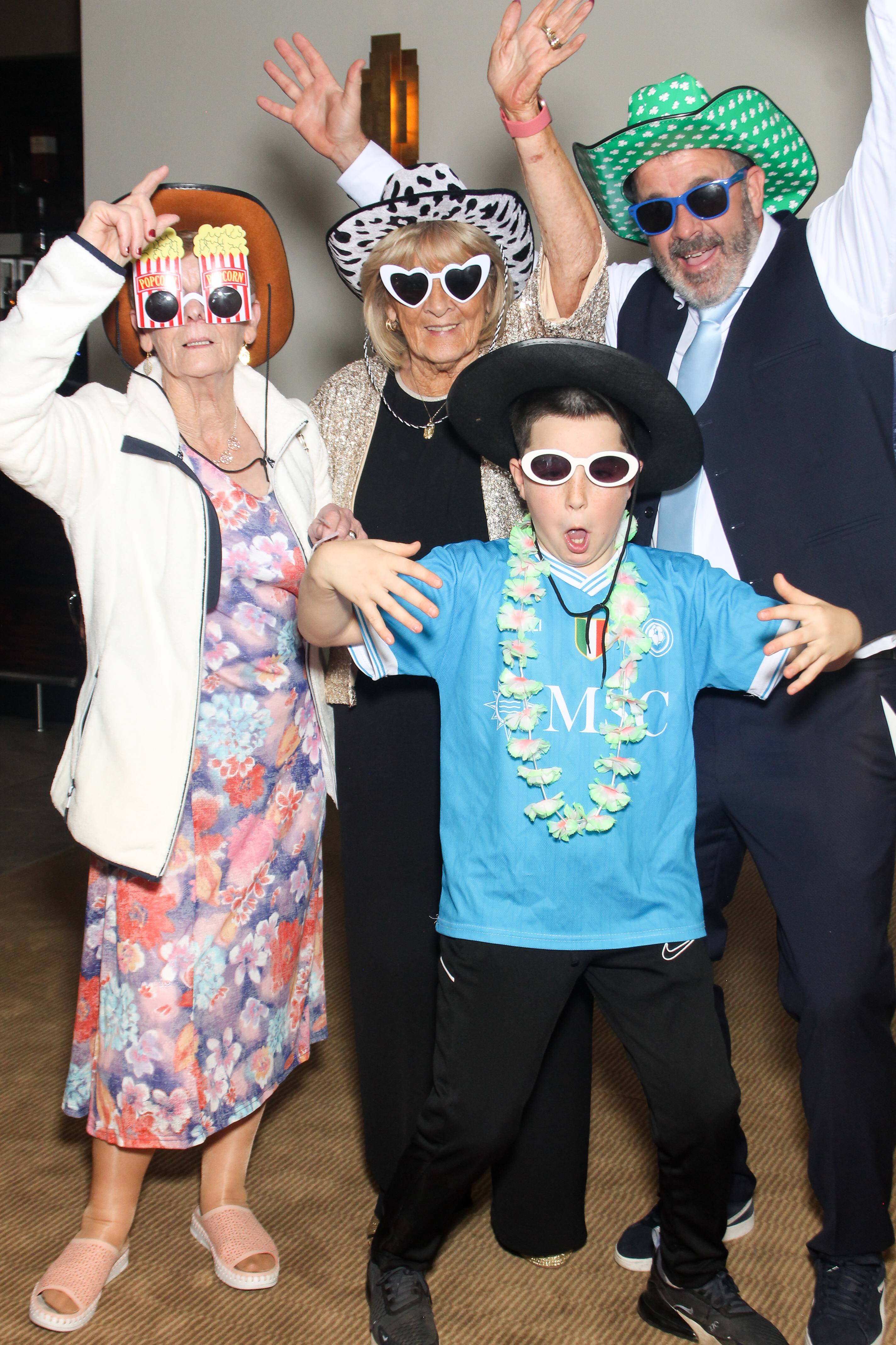 Catherine & Alan | View more photos from the event at gallery.snapmagic.ie/u/SnapMagic/Catherine-Alan