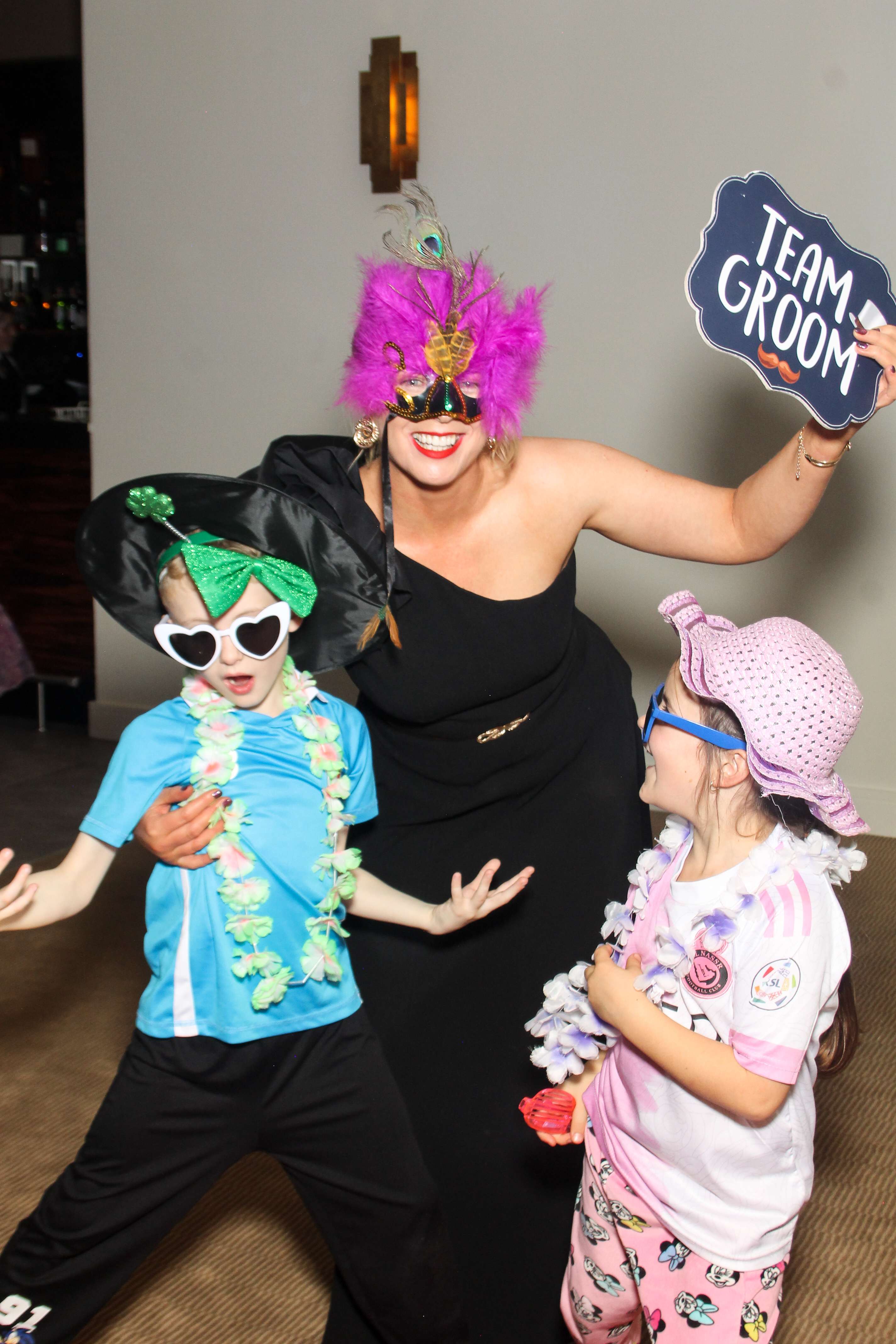 Catherine & Alan | View more photos from the event at gallery.snapmagic.ie/u/SnapMagic/Catherine-Alan