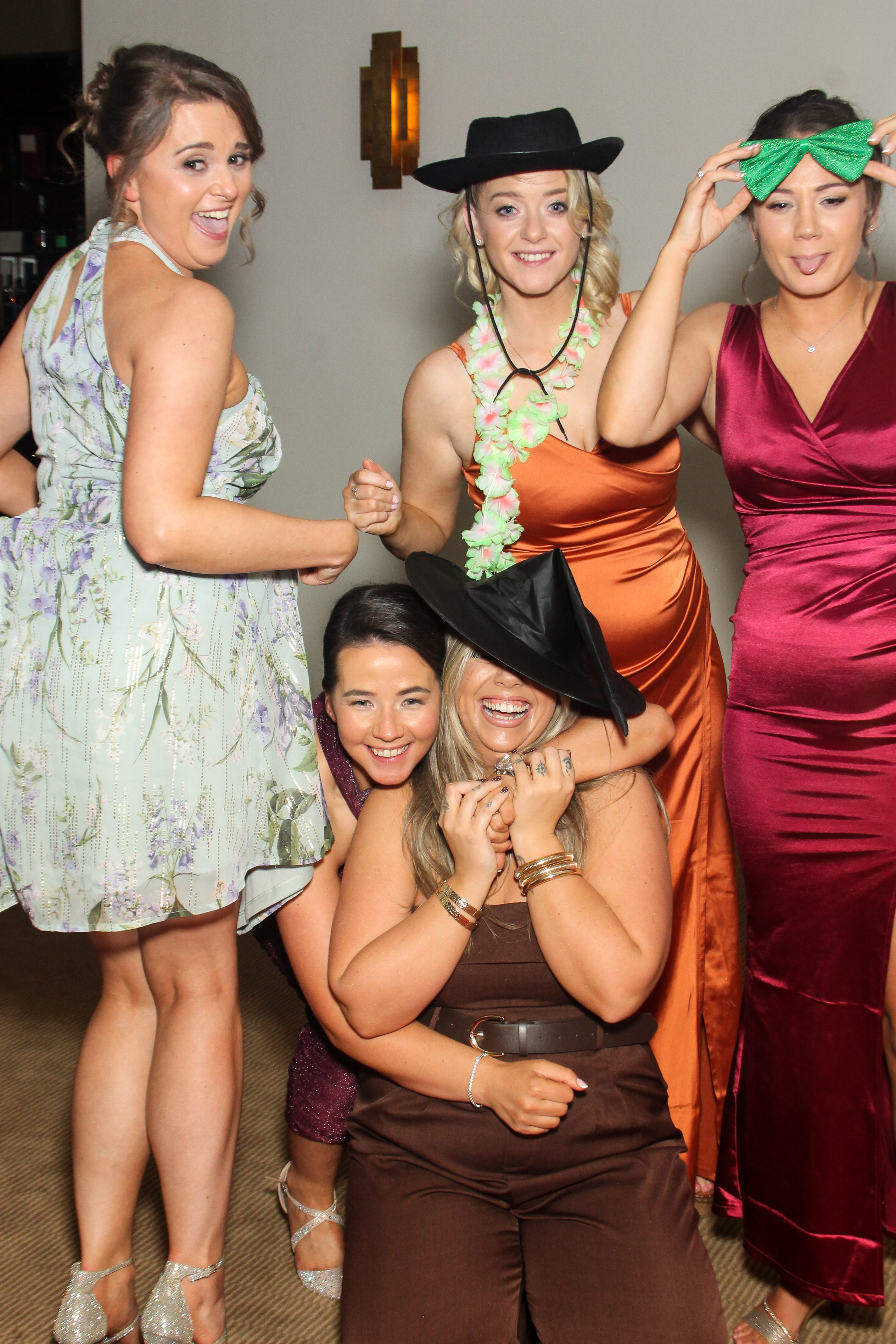 Catherine & Alan | View more photos from the event at gallery.snapmagic.ie/u/SnapMagic/Catherine-Alan