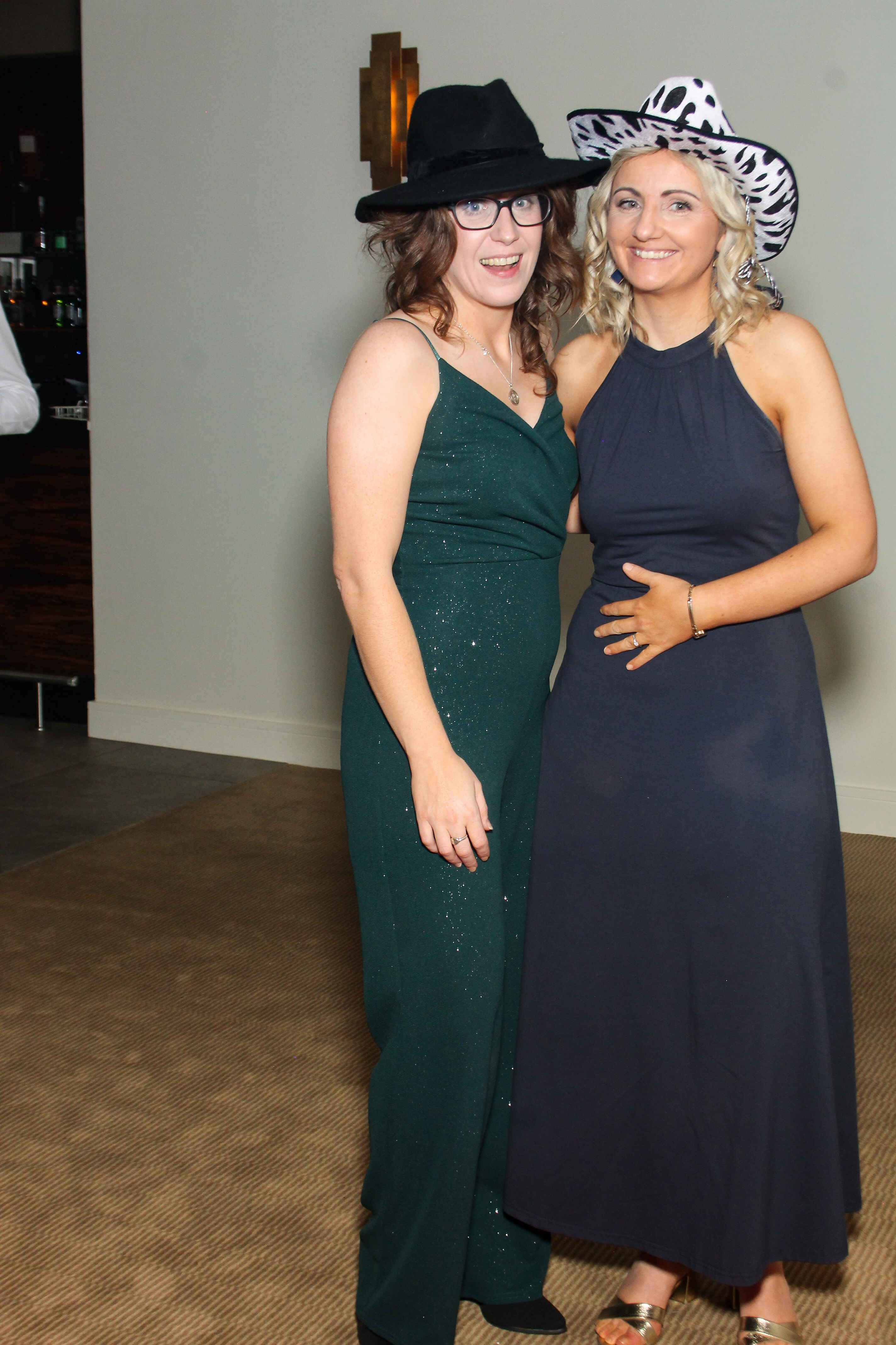 Catherine & Alan | View more photos from the event at gallery.snapmagic.ie/u/SnapMagic/Catherine-Alan