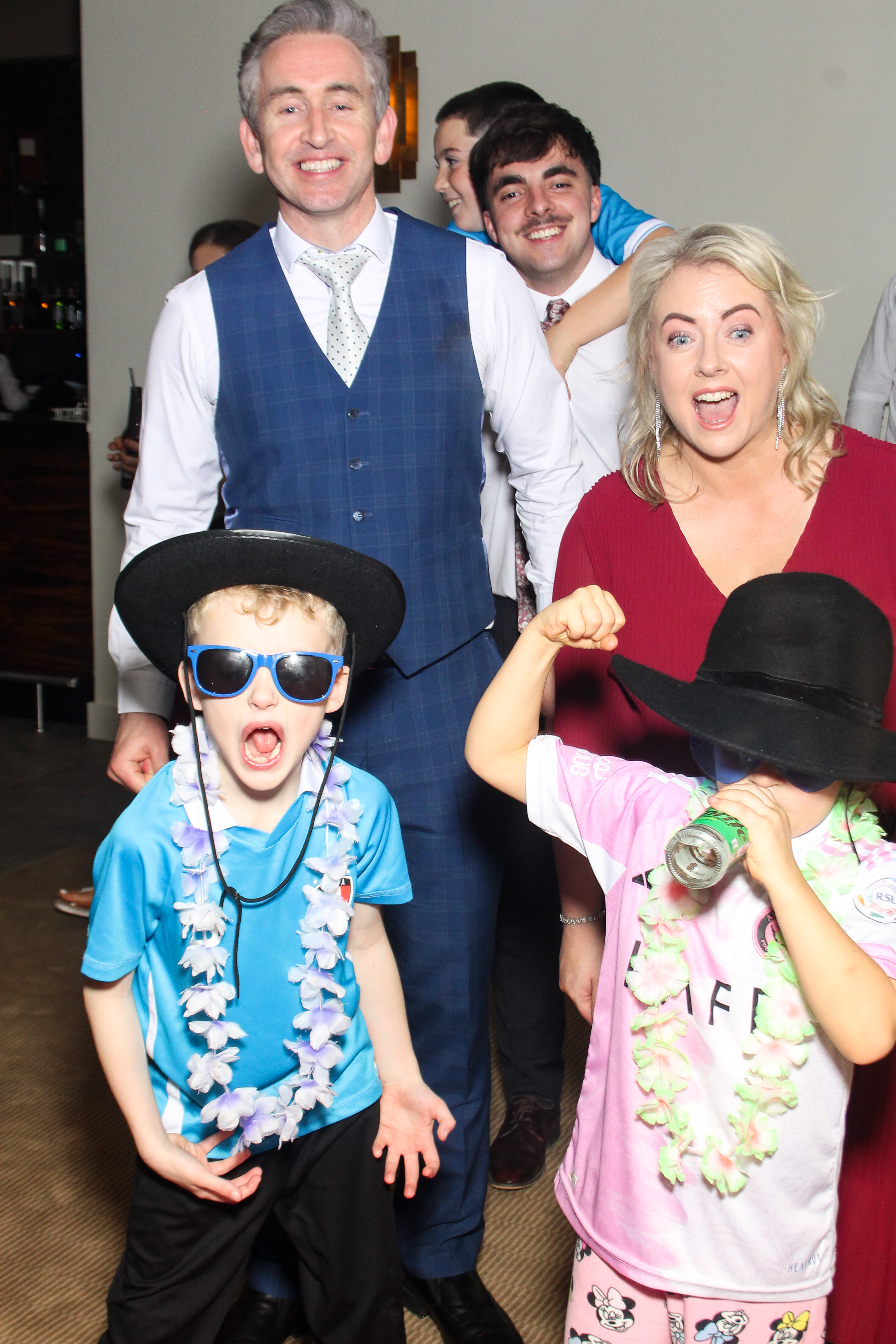 Catherine & Alan | View more photos from the event at gallery.snapmagic.ie/u/SnapMagic/Catherine-Alan