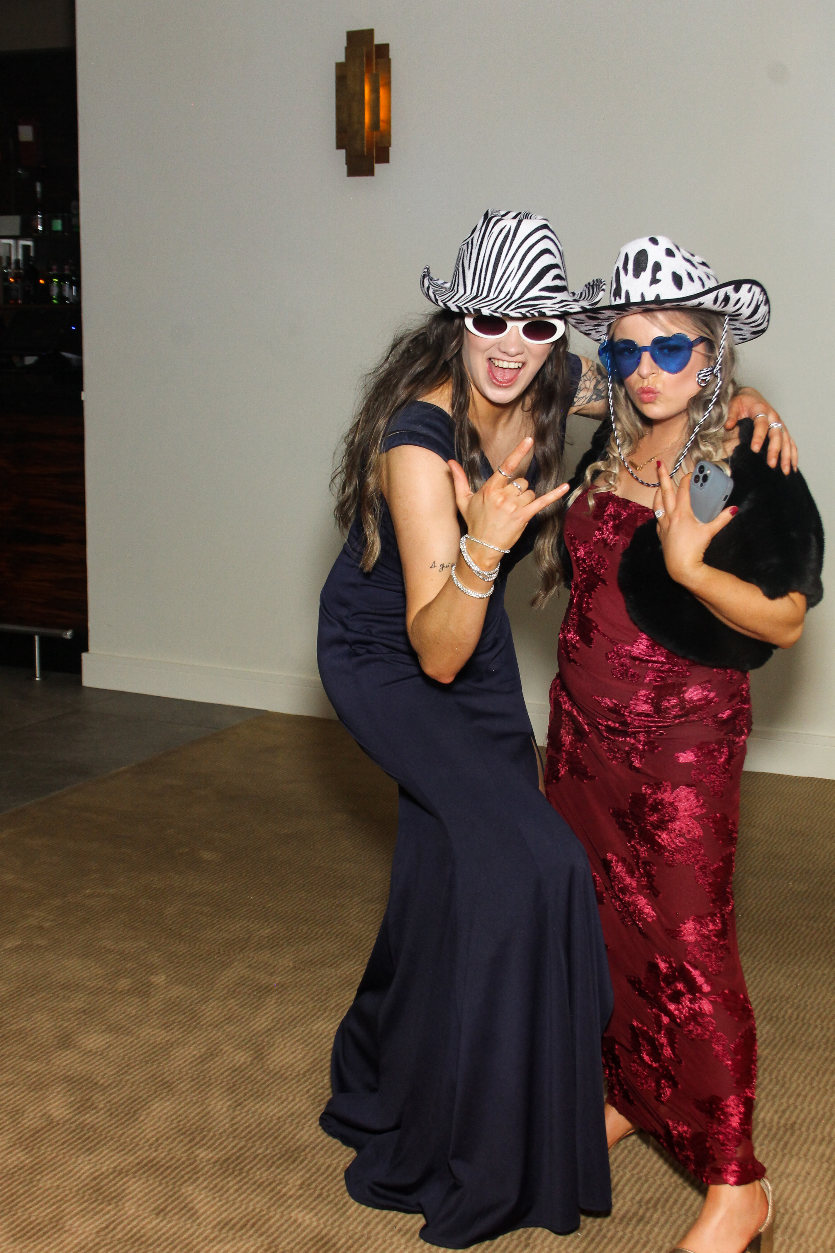 Catherine & Alan | View more photos from the event at gallery.snapmagic.ie/u/SnapMagic/Catherine-Alan