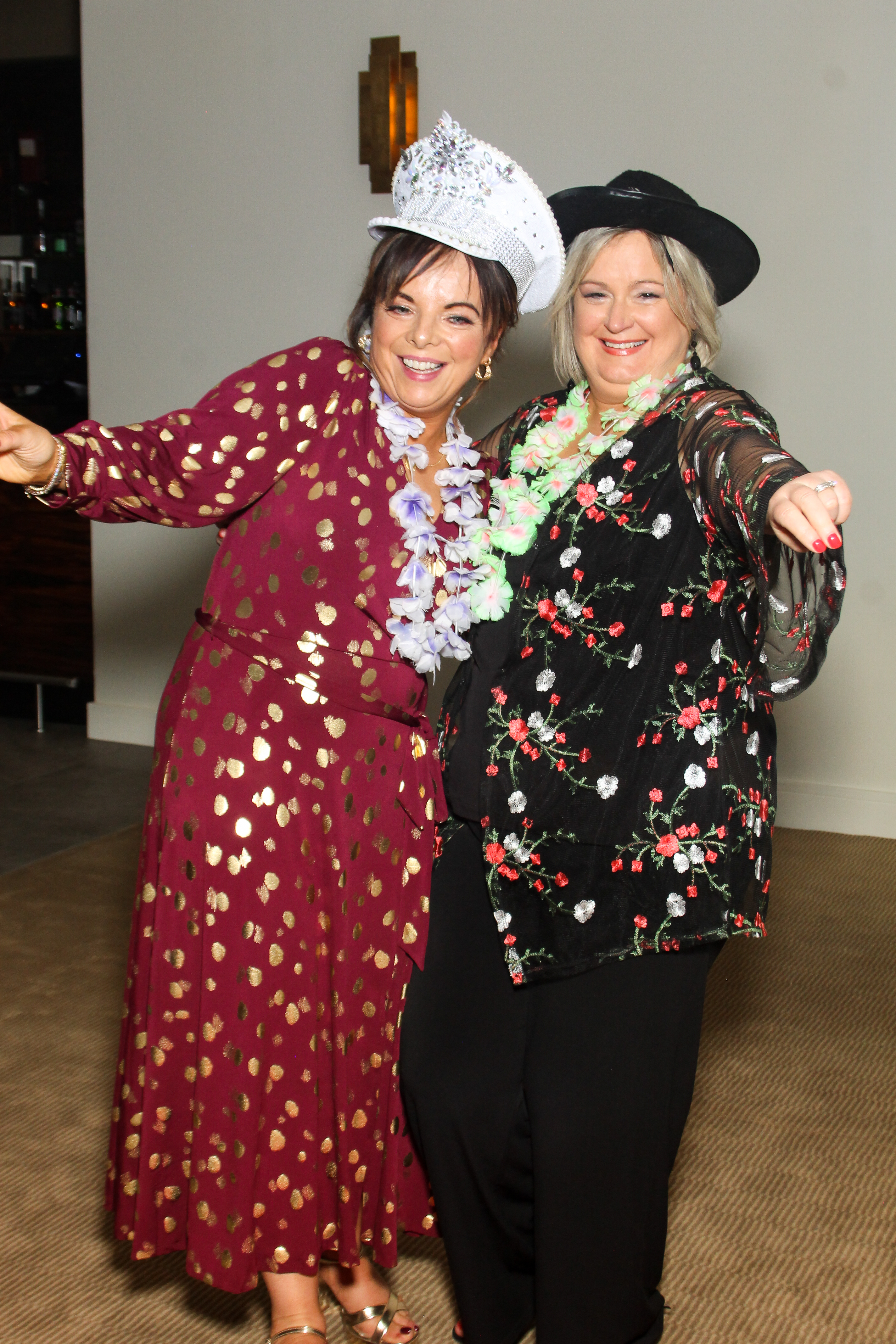 Catherine & Alan | View more photos from the event at gallery.snapmagic.ie/u/SnapMagic/Catherine-Alan