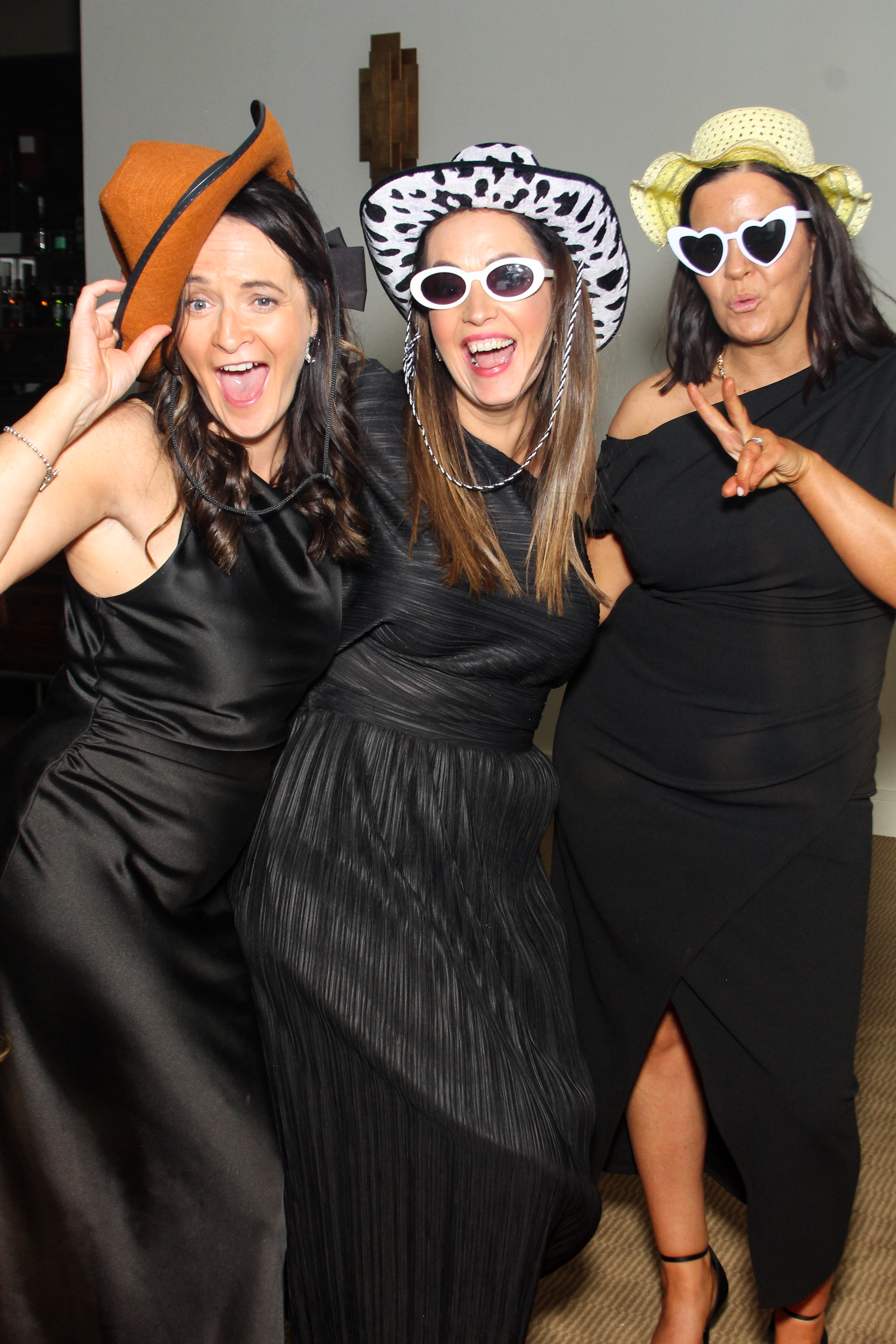 Catherine & Alan | View more photos from the event at gallery.snapmagic.ie/u/SnapMagic/Catherine-Alan