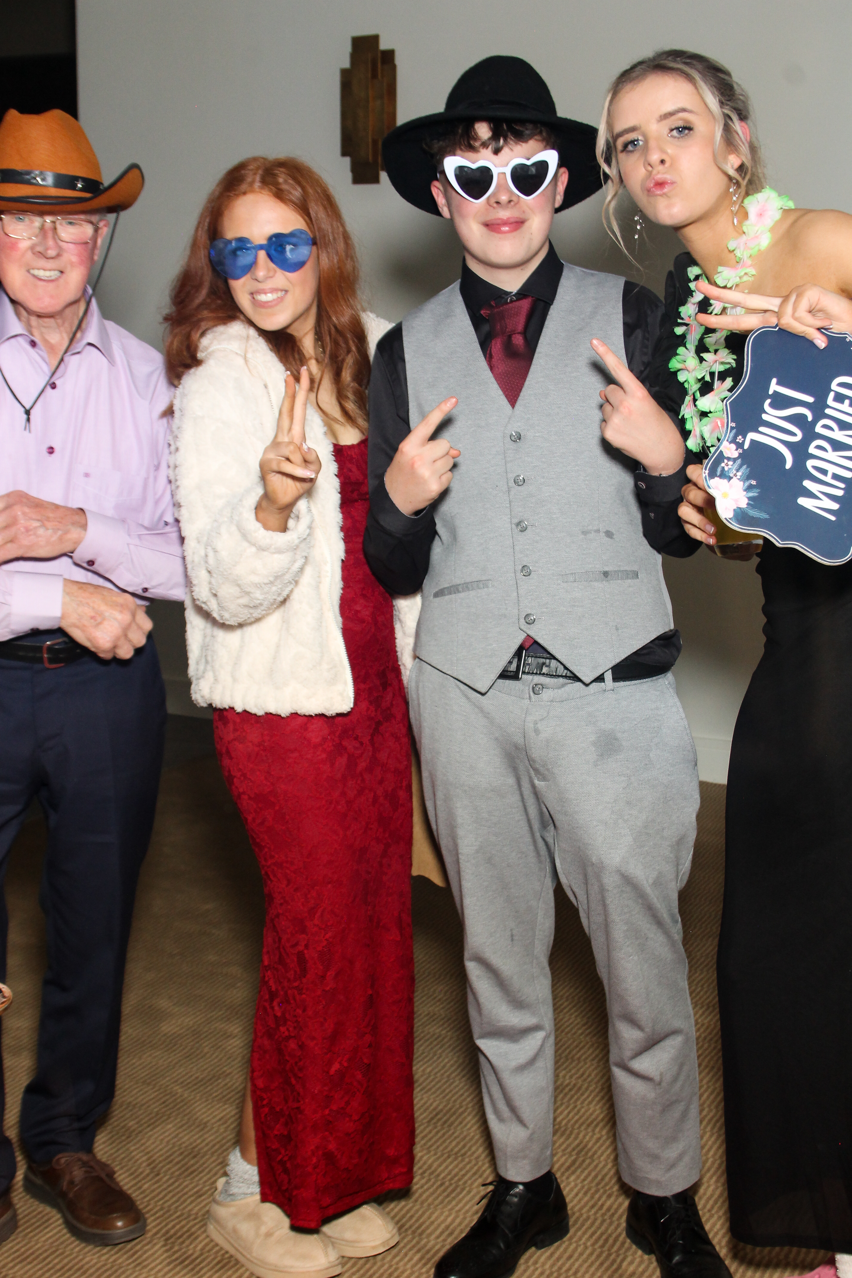 Catherine & Alan | View more photos from the event at gallery.snapmagic.ie/u/SnapMagic/Catherine-Alan