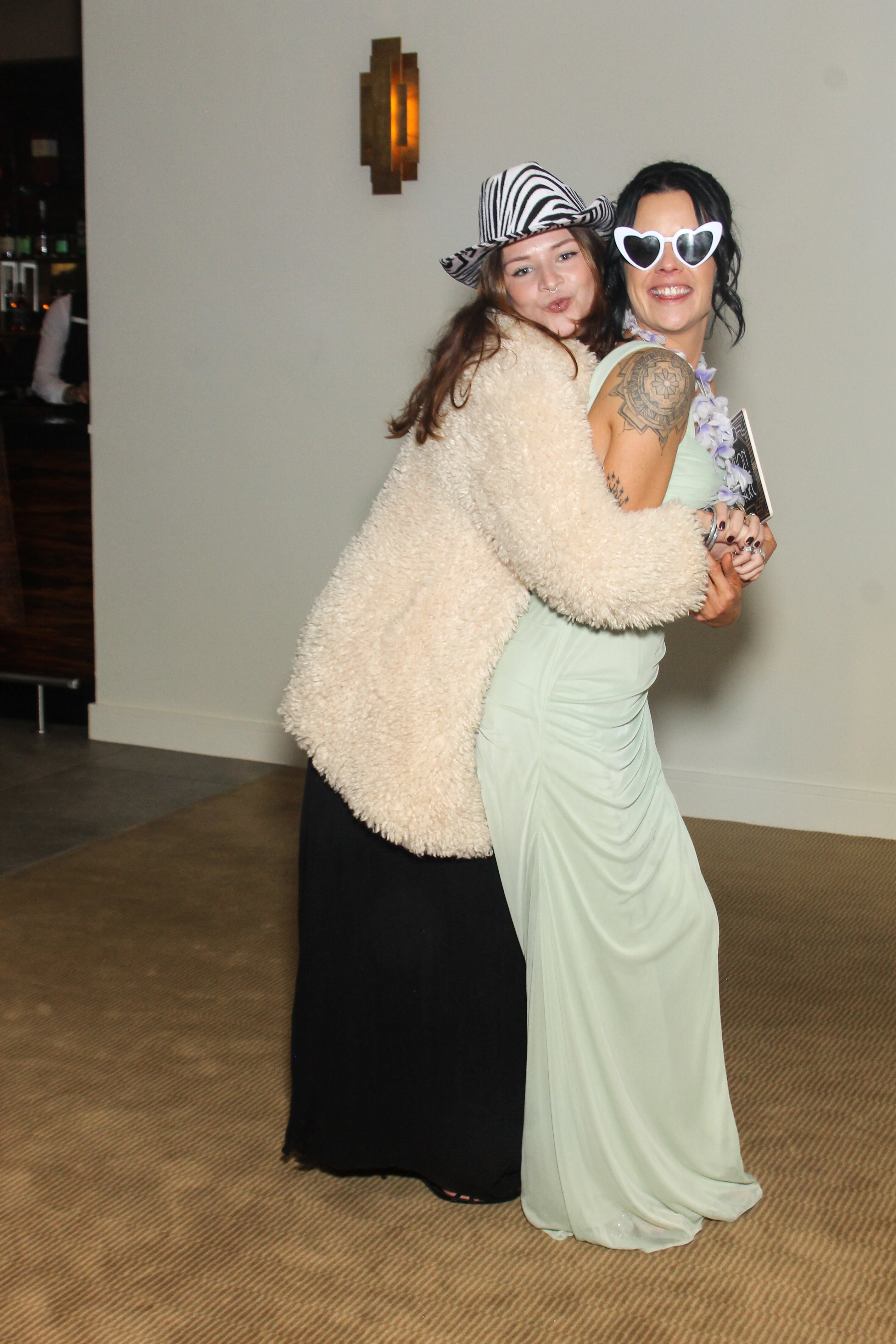 Catherine & Alan | View more photos from the event at gallery.snapmagic.ie/u/SnapMagic/Catherine-Alan