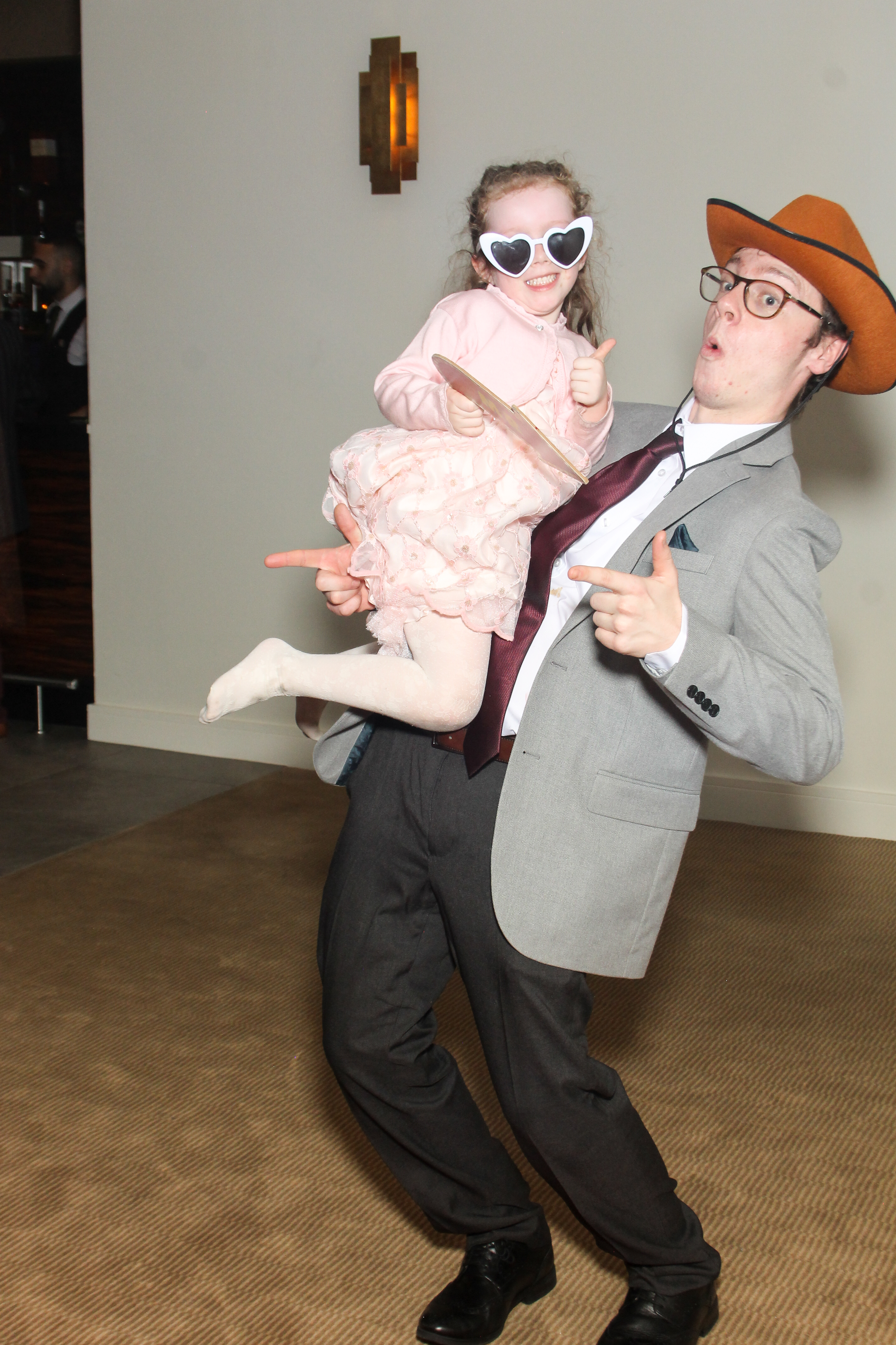 Catherine & Alan | View more photos from the event at gallery.snapmagic.ie/u/SnapMagic/Catherine-Alan