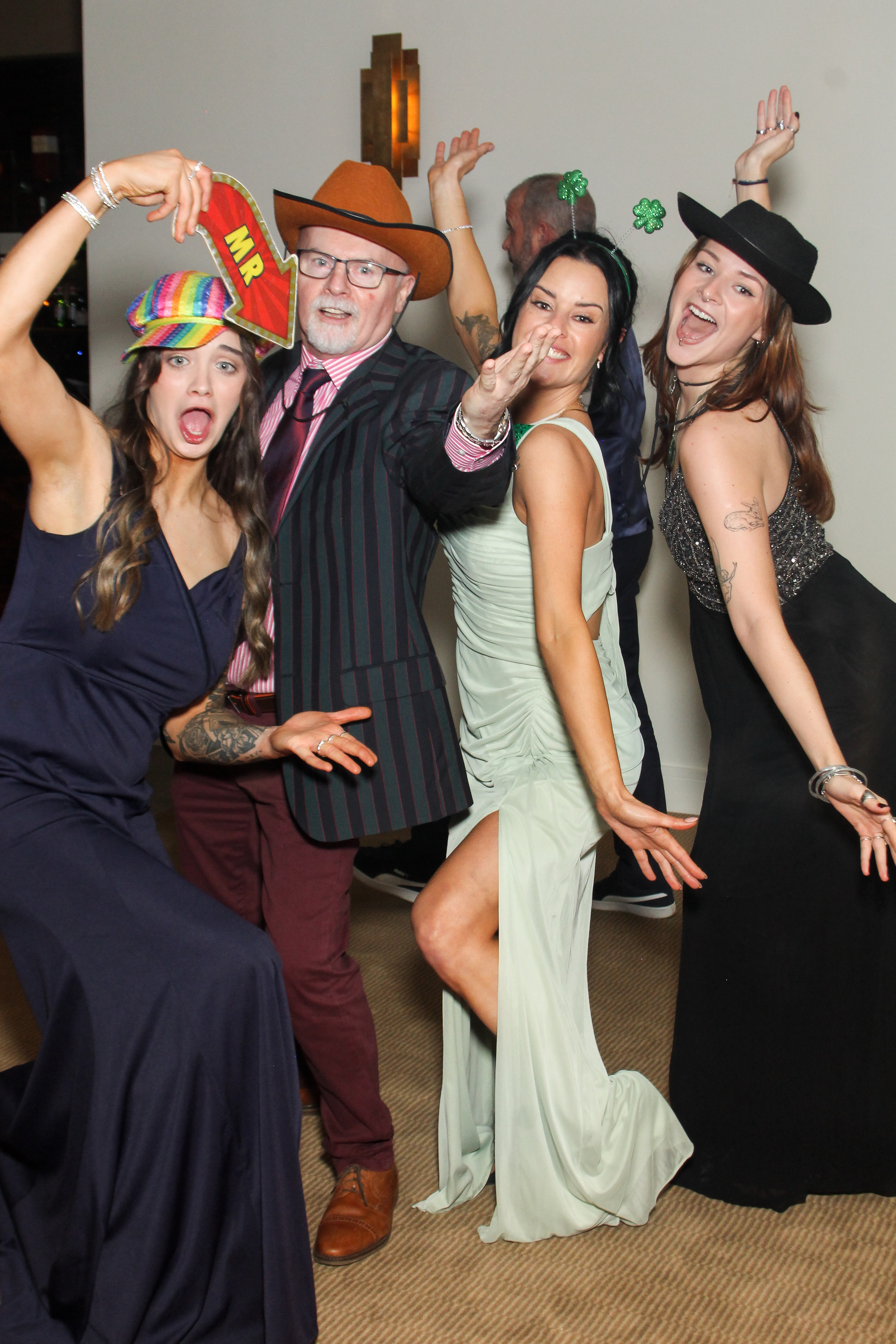 Catherine & Alan | View more photos from the event at gallery.snapmagic.ie/u/SnapMagic/Catherine-Alan