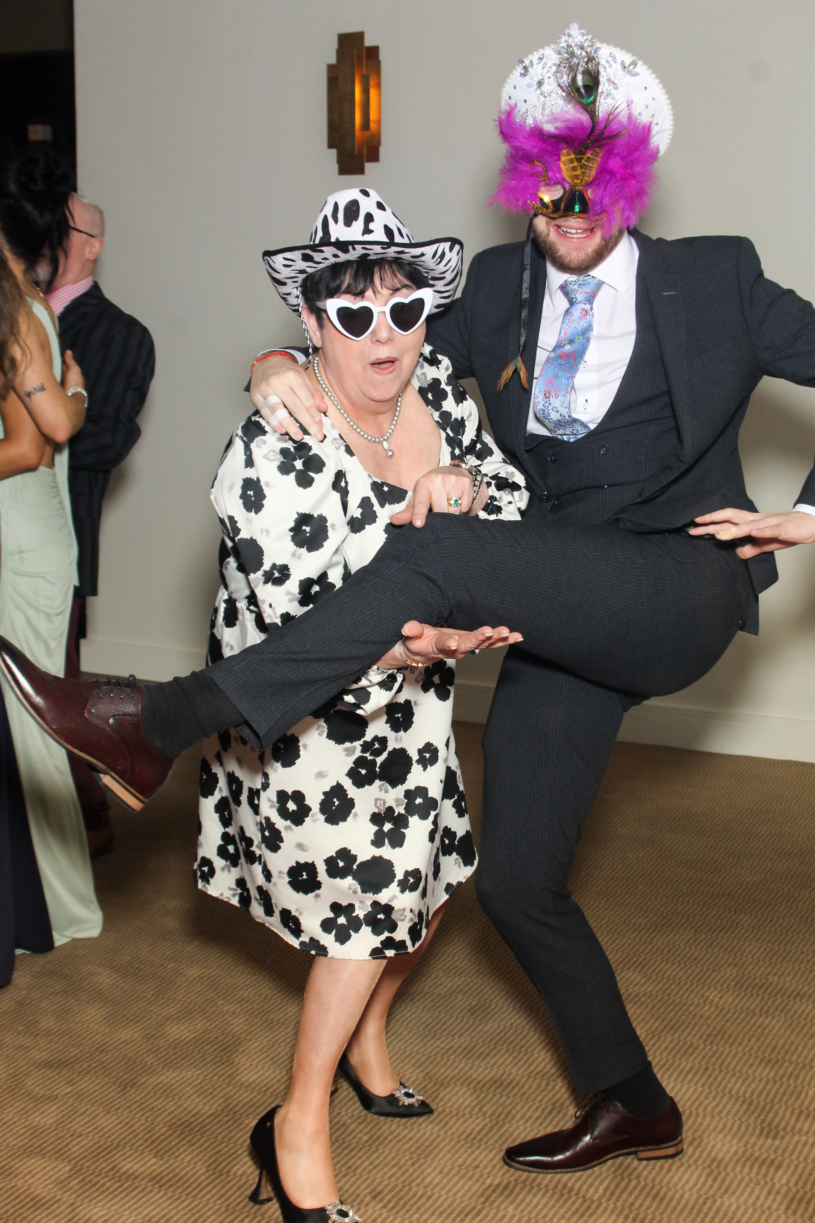 Catherine & Alan | View more photos from the event at gallery.snapmagic.ie/u/SnapMagic/Catherine-Alan