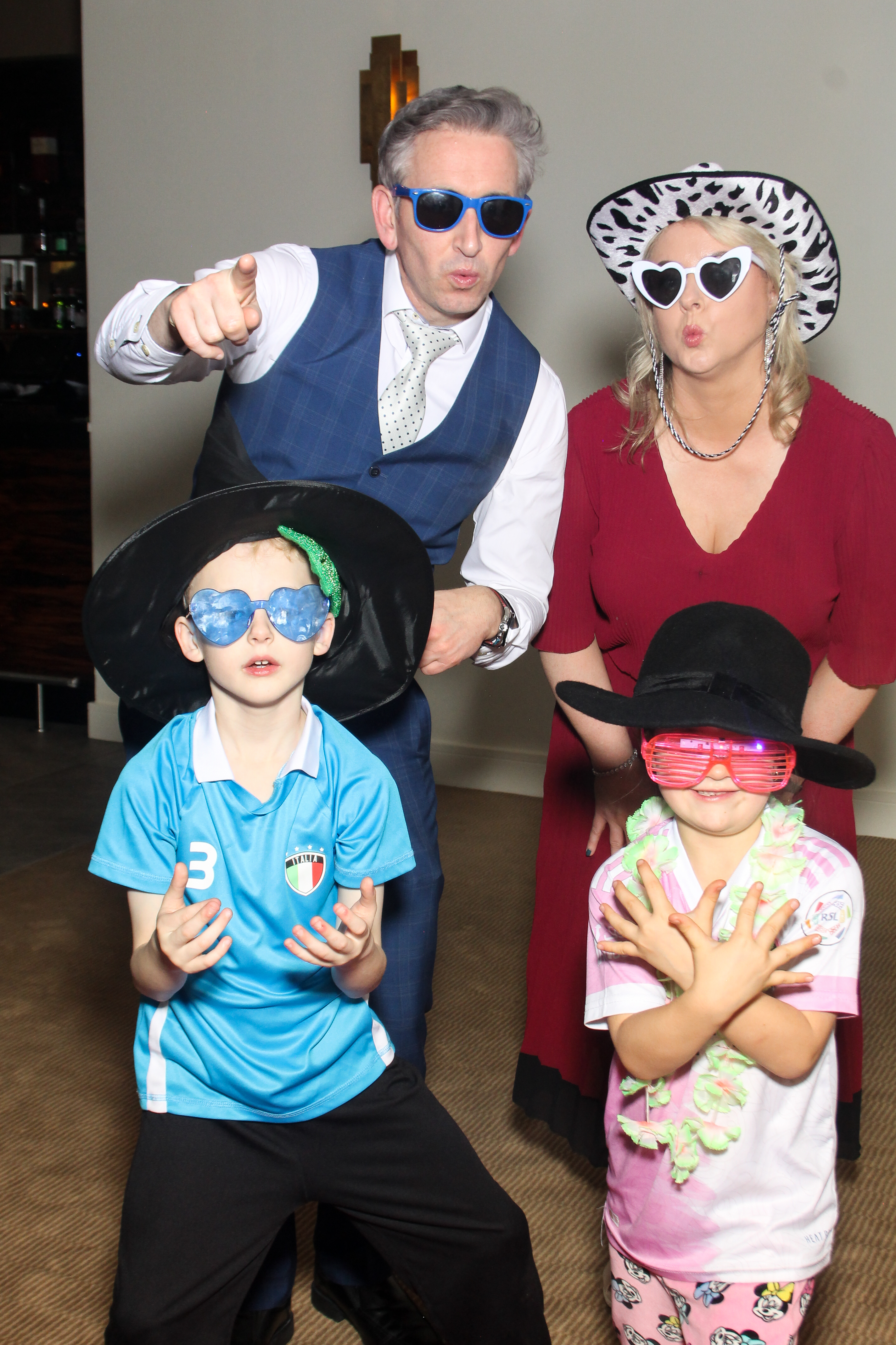 Catherine & Alan | View more photos from the event at gallery.snapmagic.ie/u/SnapMagic/Catherine-Alan