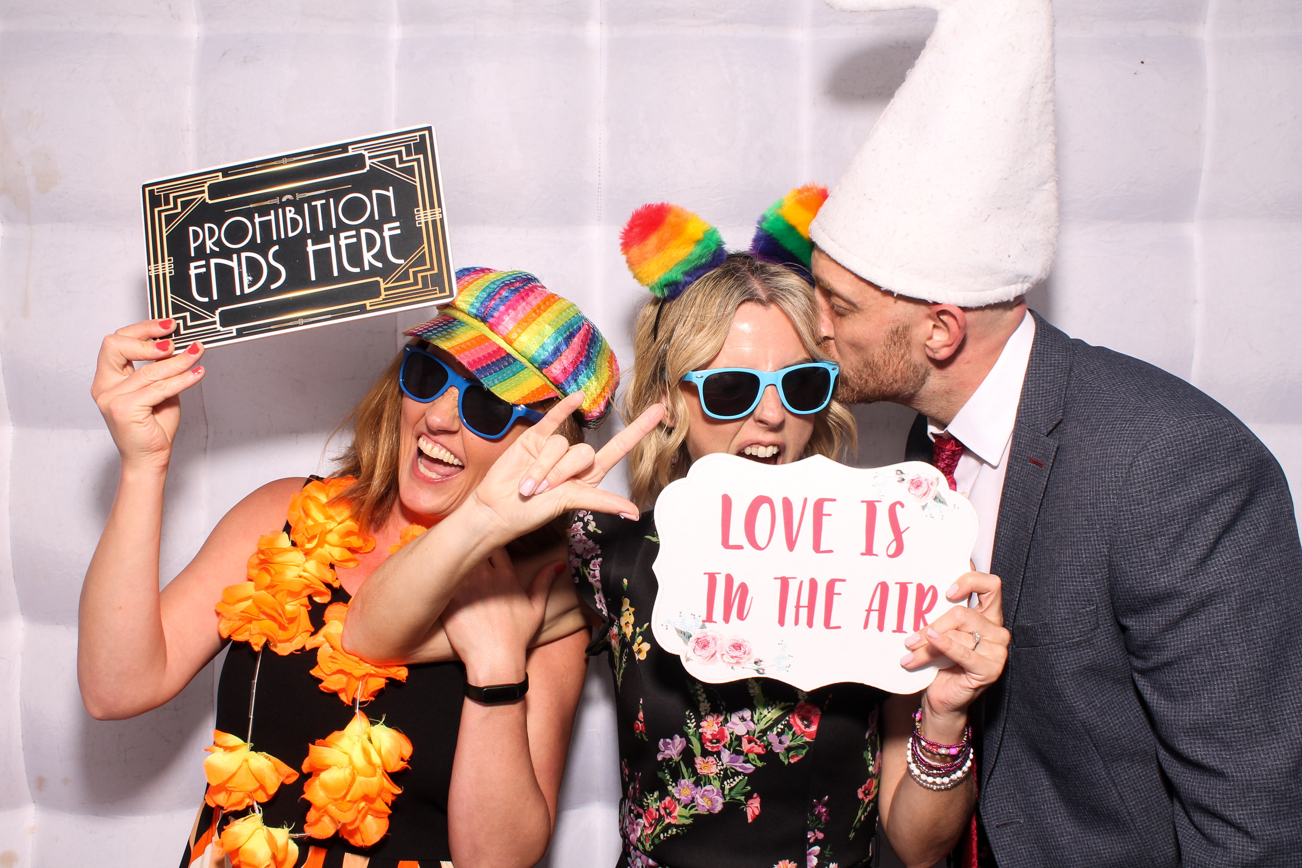 Catherine & Dermot | View more photos from the event at gallery.snapmagic.ie/u/SnapMagic/Catherine-Dermot