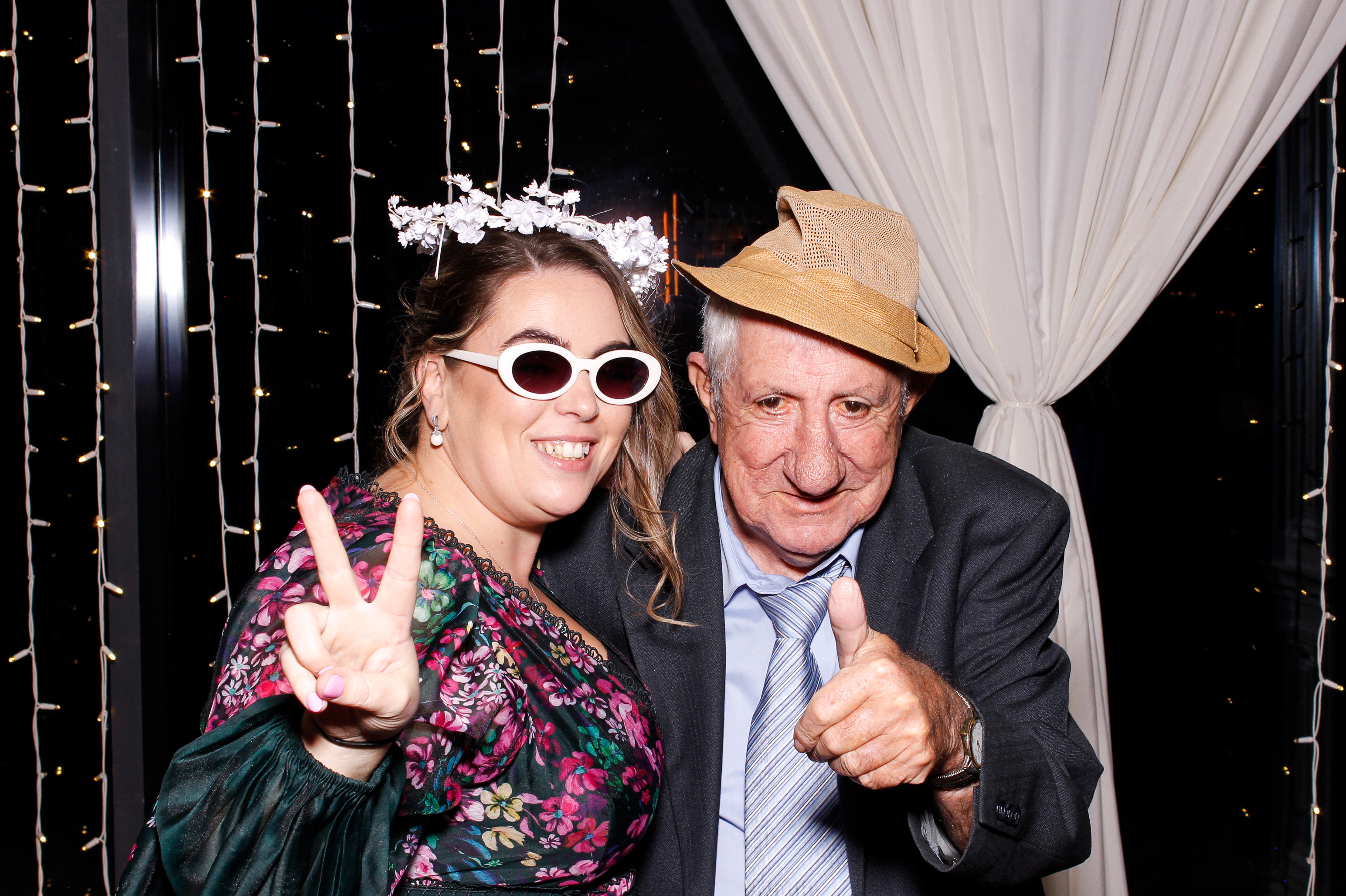 Ciara & Graham | View more photos from the event at gallery.snapmagic.ie/u/SnapMagic/Ciara-Graham