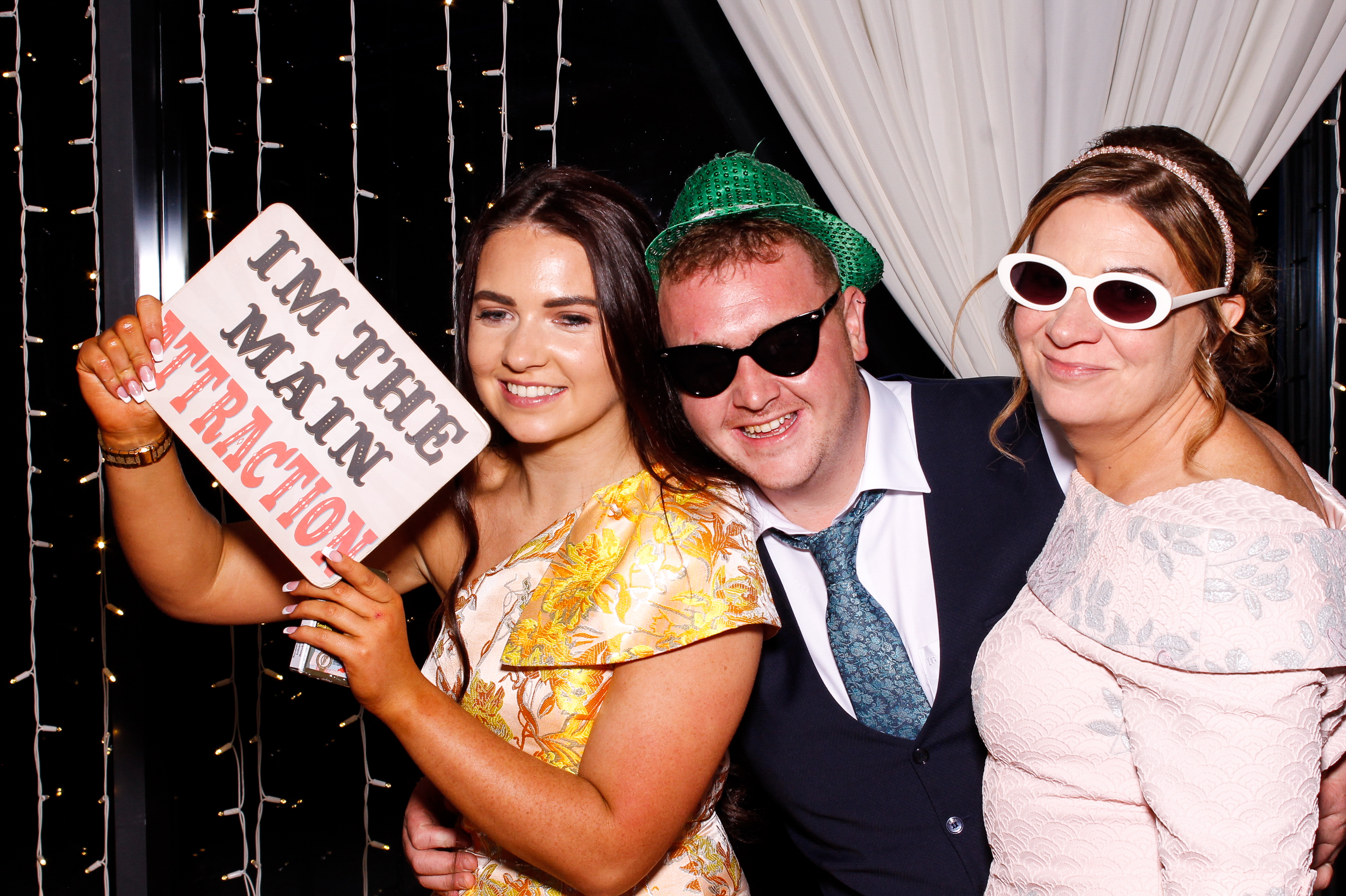 Ciara & Graham | View more photos from the event at gallery.snapmagic.ie/u/SnapMagic/Ciara-Graham