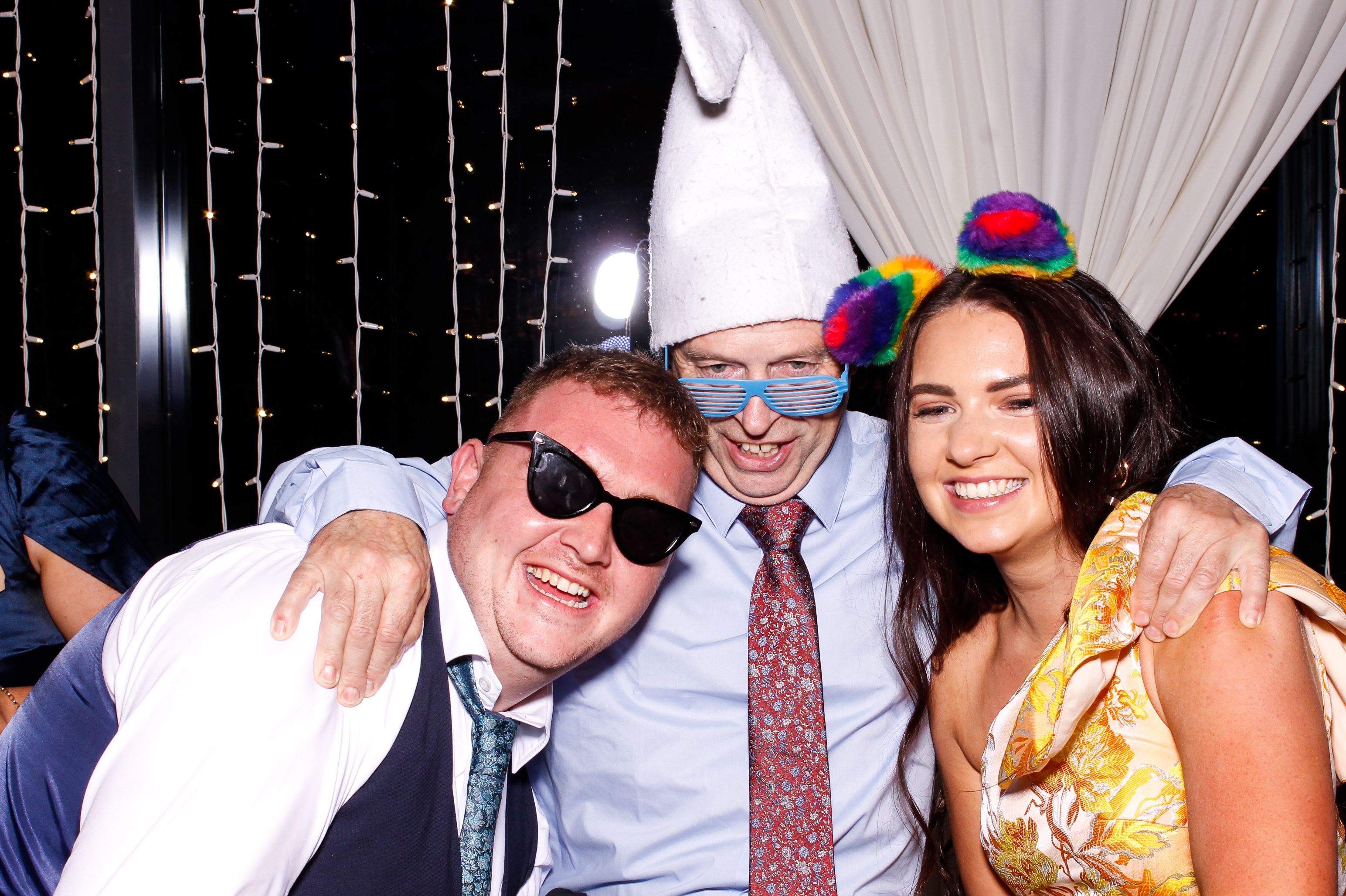 Ciara & Graham | View more photos from the event at gallery.snapmagic.ie/u/SnapMagic/Ciara-Graham