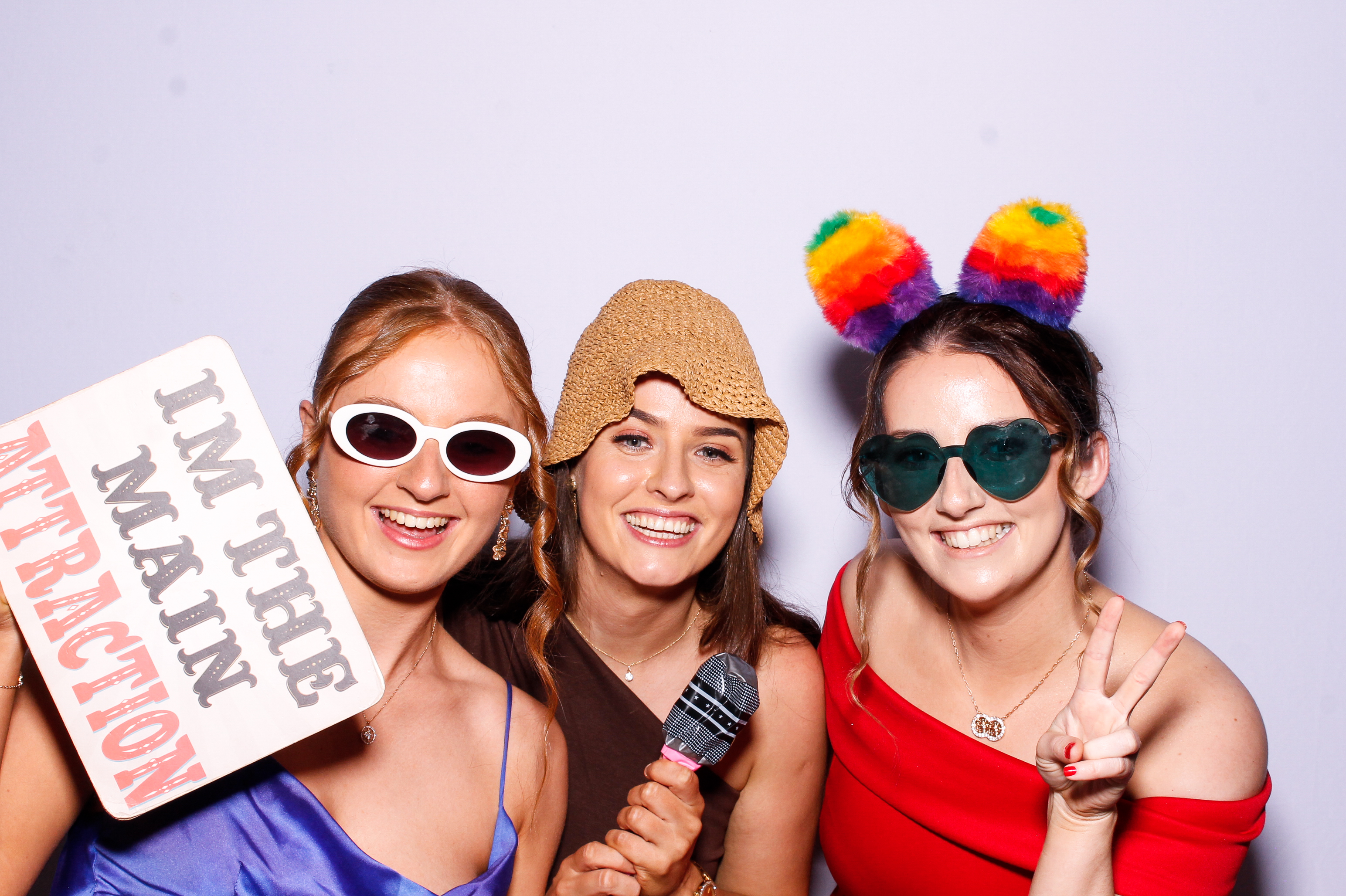 Ciara & Graham | View more photos from the event at gallery.snapmagic.ie/u/SnapMagic/Ciara-Graham