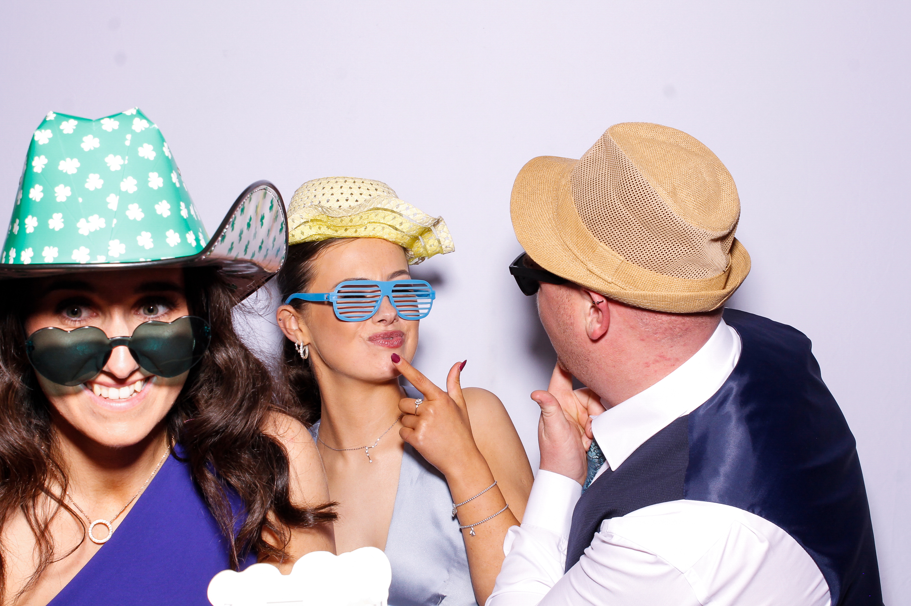 Ciara & Graham | View more photos from the event at gallery.snapmagic.ie/u/SnapMagic/Ciara-Graham