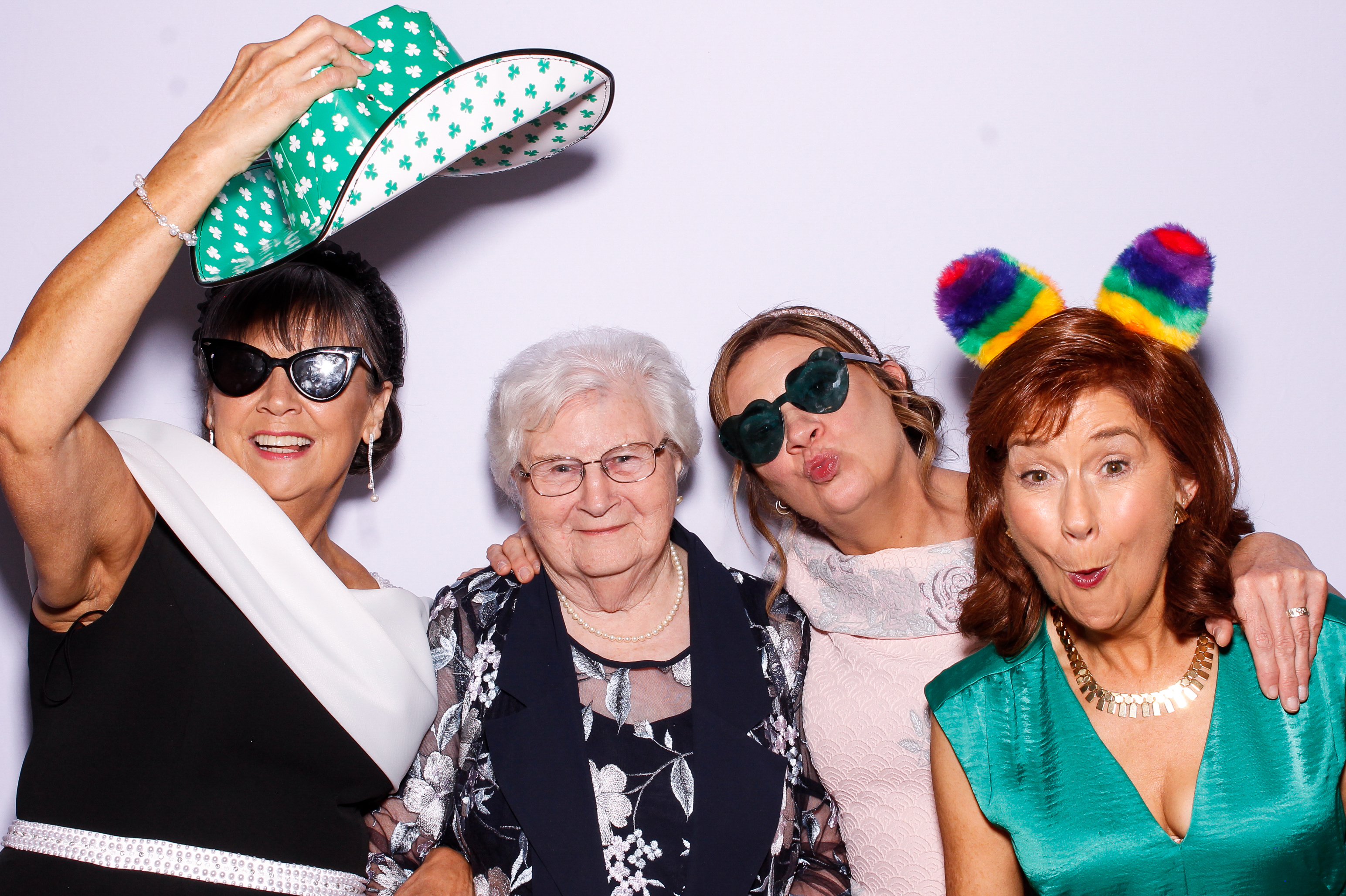 Ciara & Graham | View more photos from the event at gallery.snapmagic.ie/u/SnapMagic/Ciara-Graham