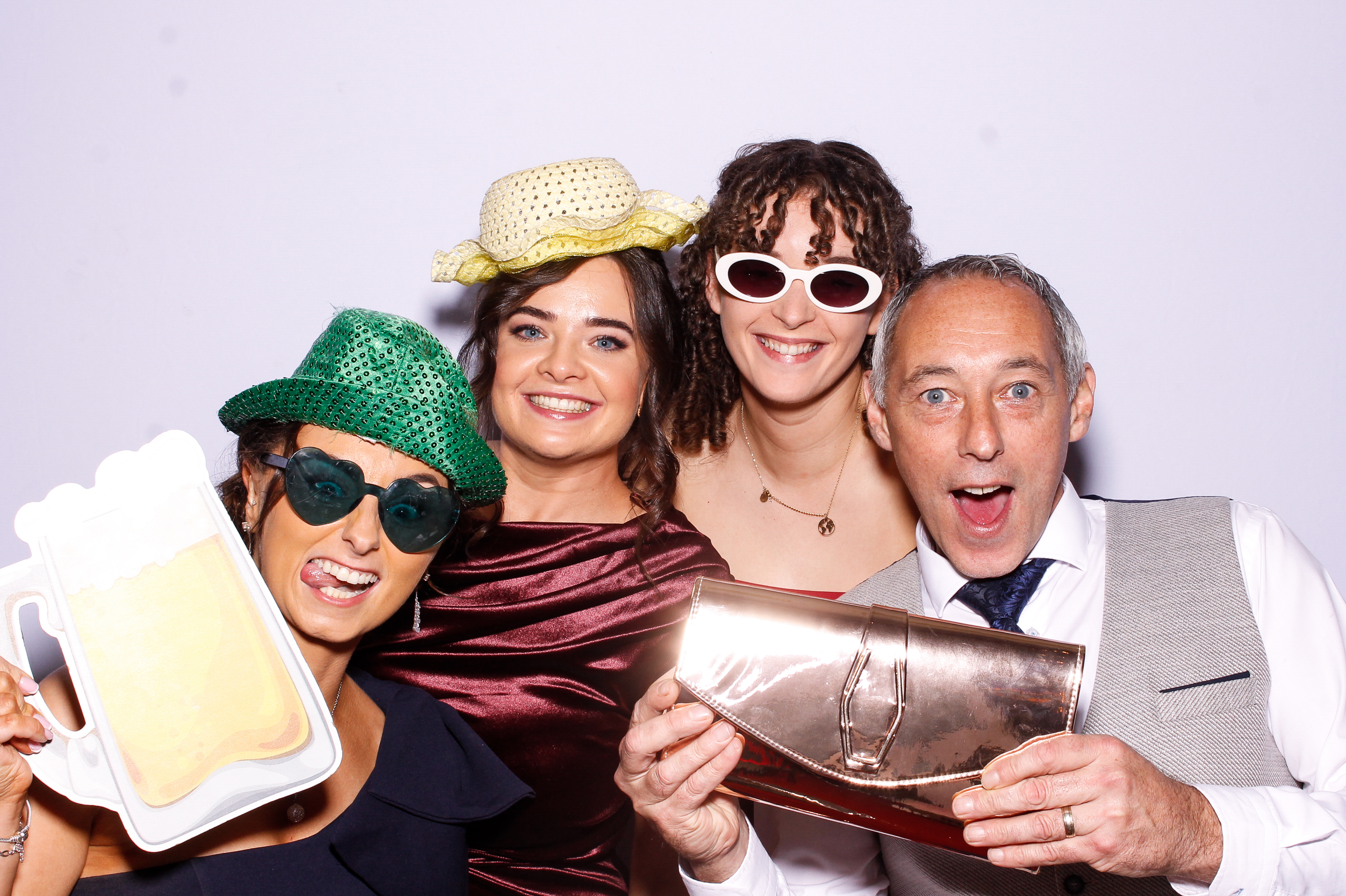 Ciara & Graham | View more photos from the event at gallery.snapmagic.ie/u/SnapMagic/Ciara-Graham