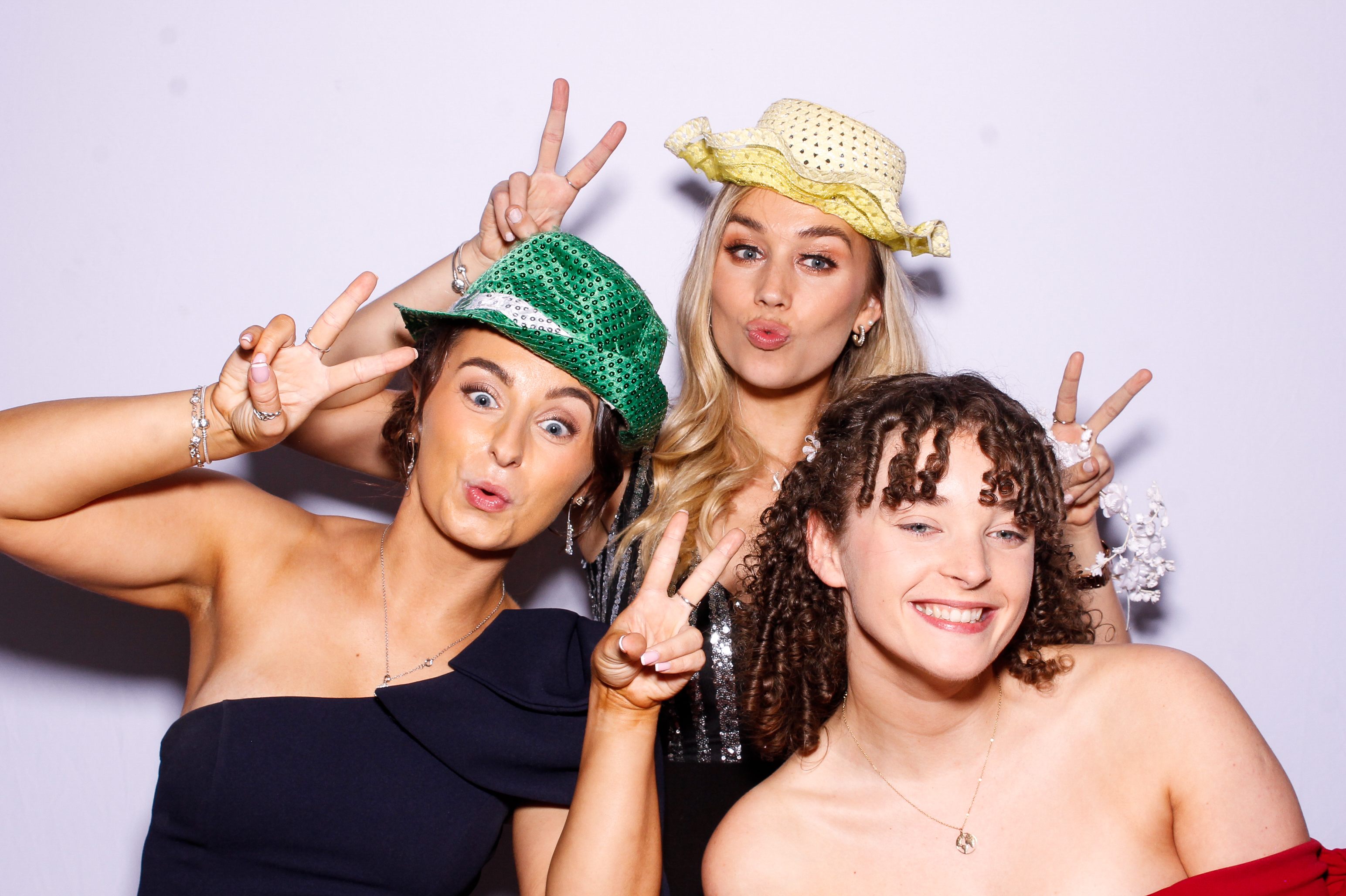 Ciara & Graham | View more photos from the event at gallery.snapmagic.ie/u/SnapMagic/Ciara-Graham