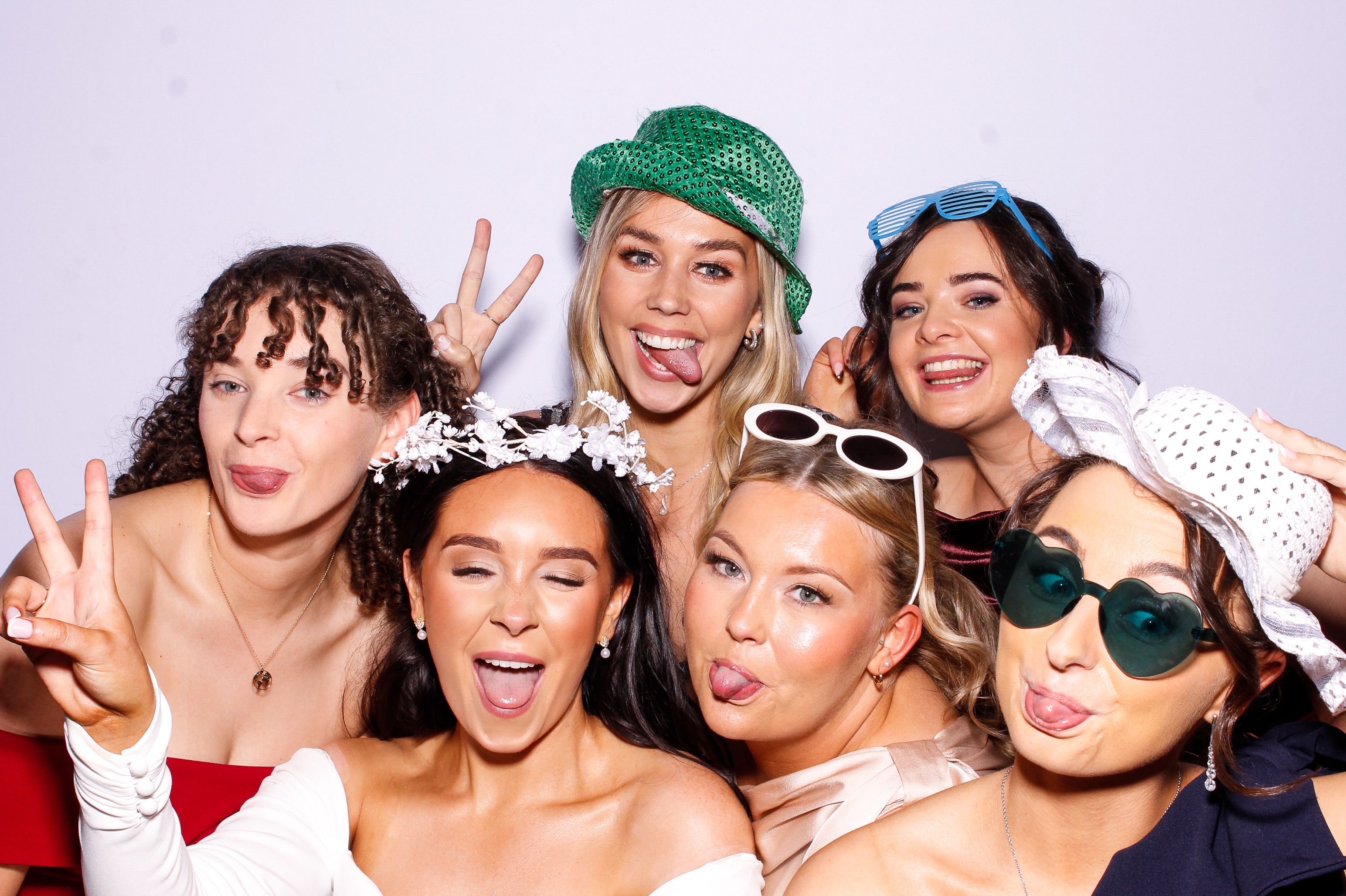 Ciara & Graham | View more photos from the event at gallery.snapmagic.ie/u/SnapMagic/Ciara-Graham