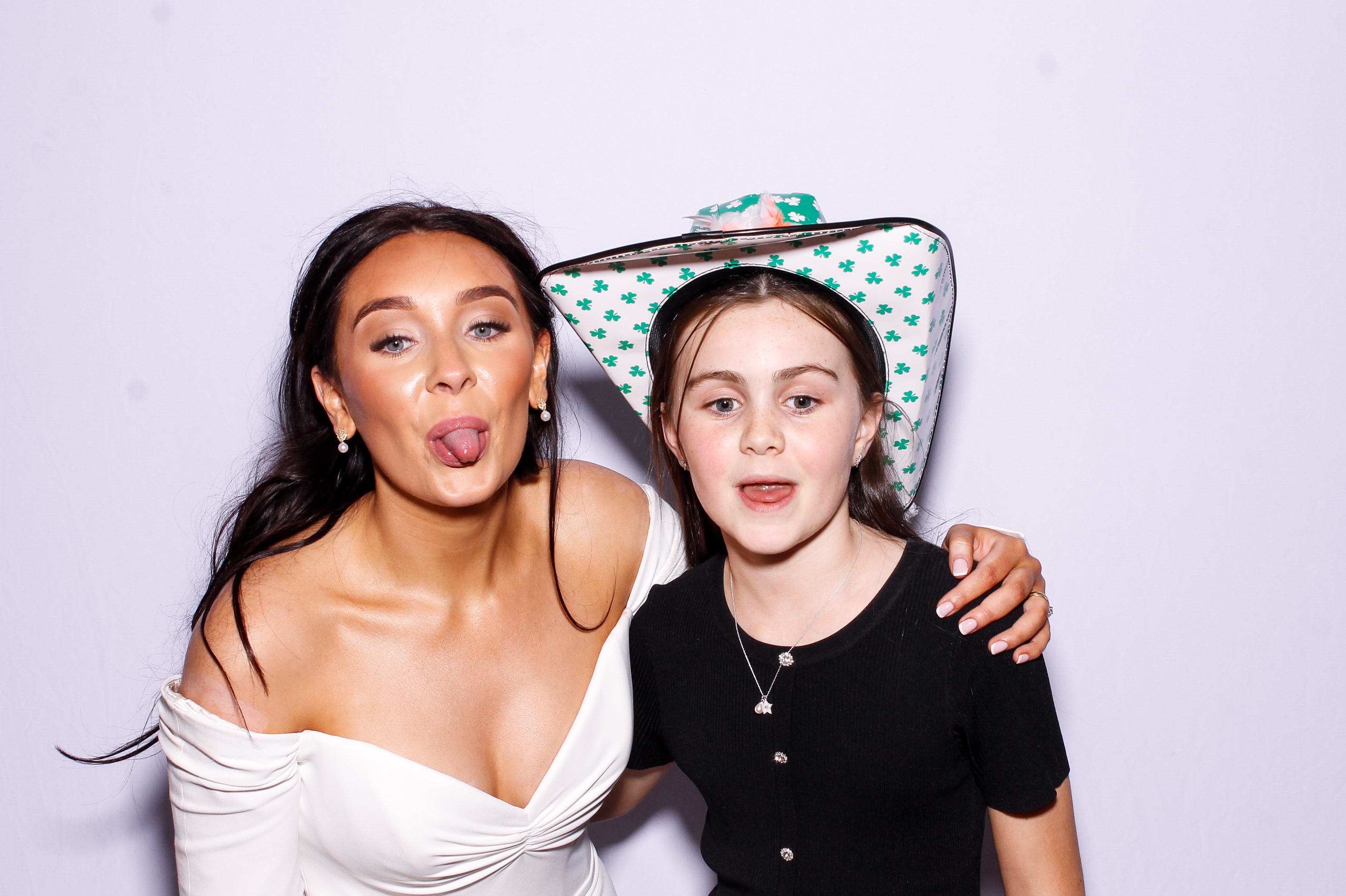 Ciara & Graham | View more photos from the event at gallery.snapmagic.ie/u/SnapMagic/Ciara-Graham