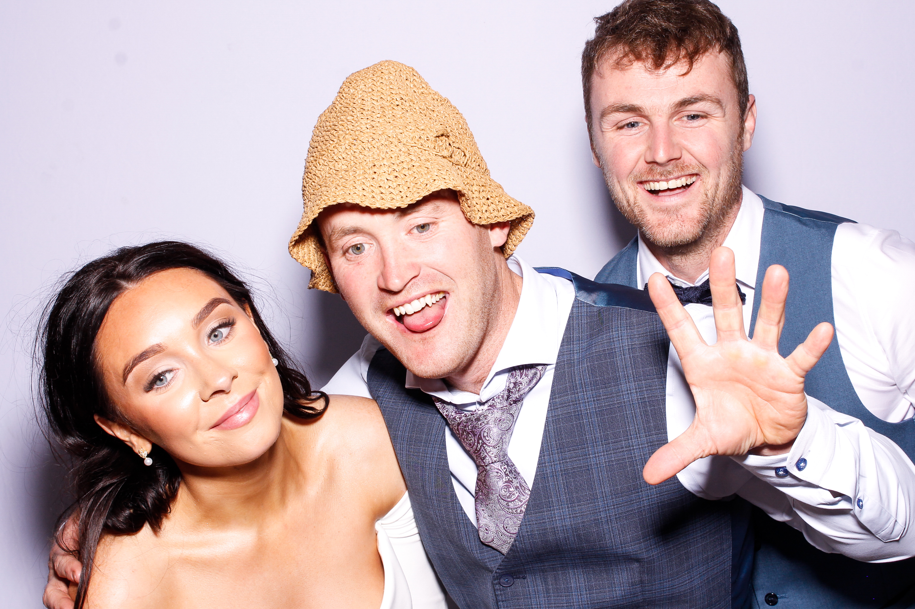 Ciara & Graham | View more photos from the event at gallery.snapmagic.ie/u/SnapMagic/Ciara-Graham