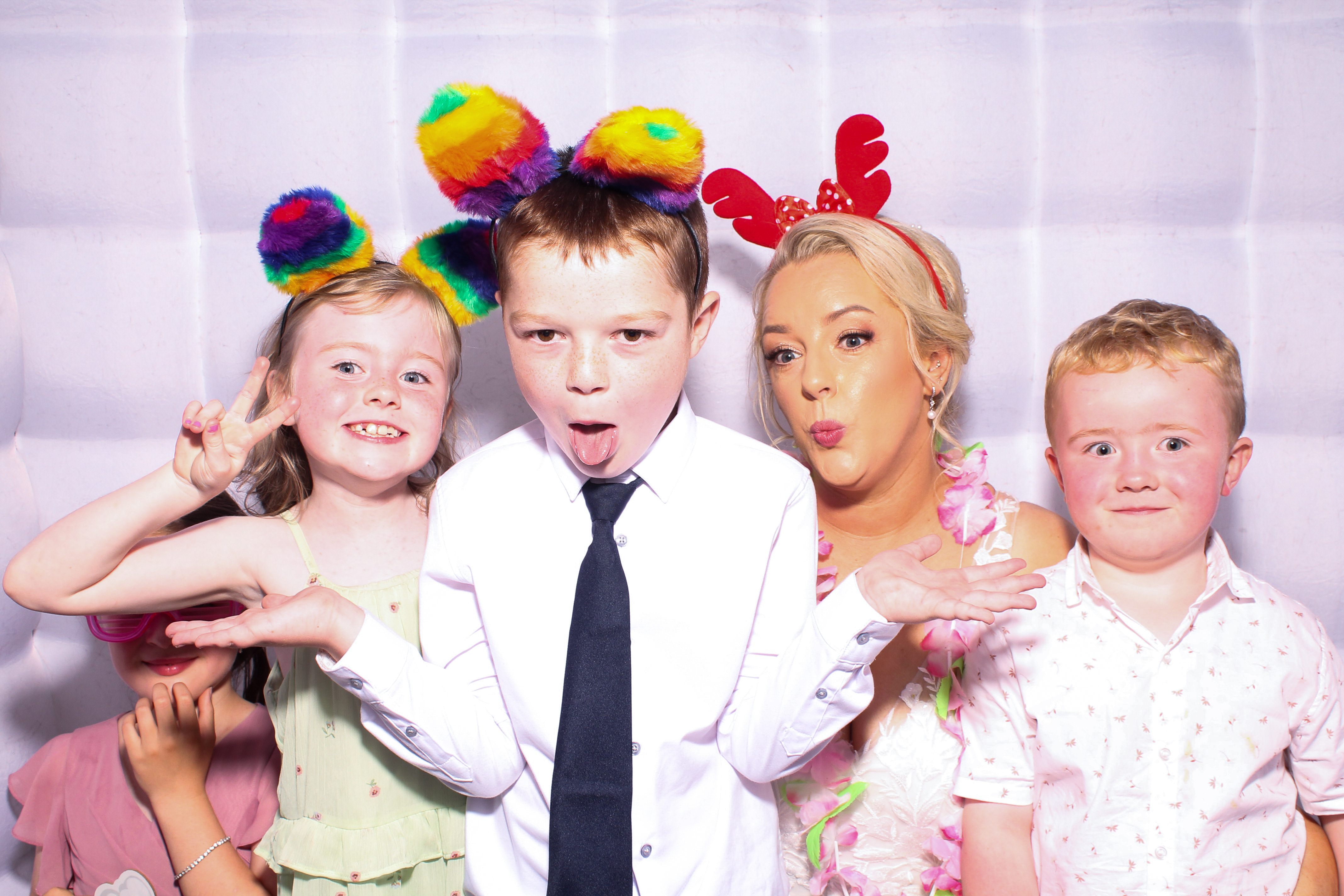 Colie & Christine | View more photos from the event at gallery.snapmagic.ie/u/SnapMagic/Colie-Christine