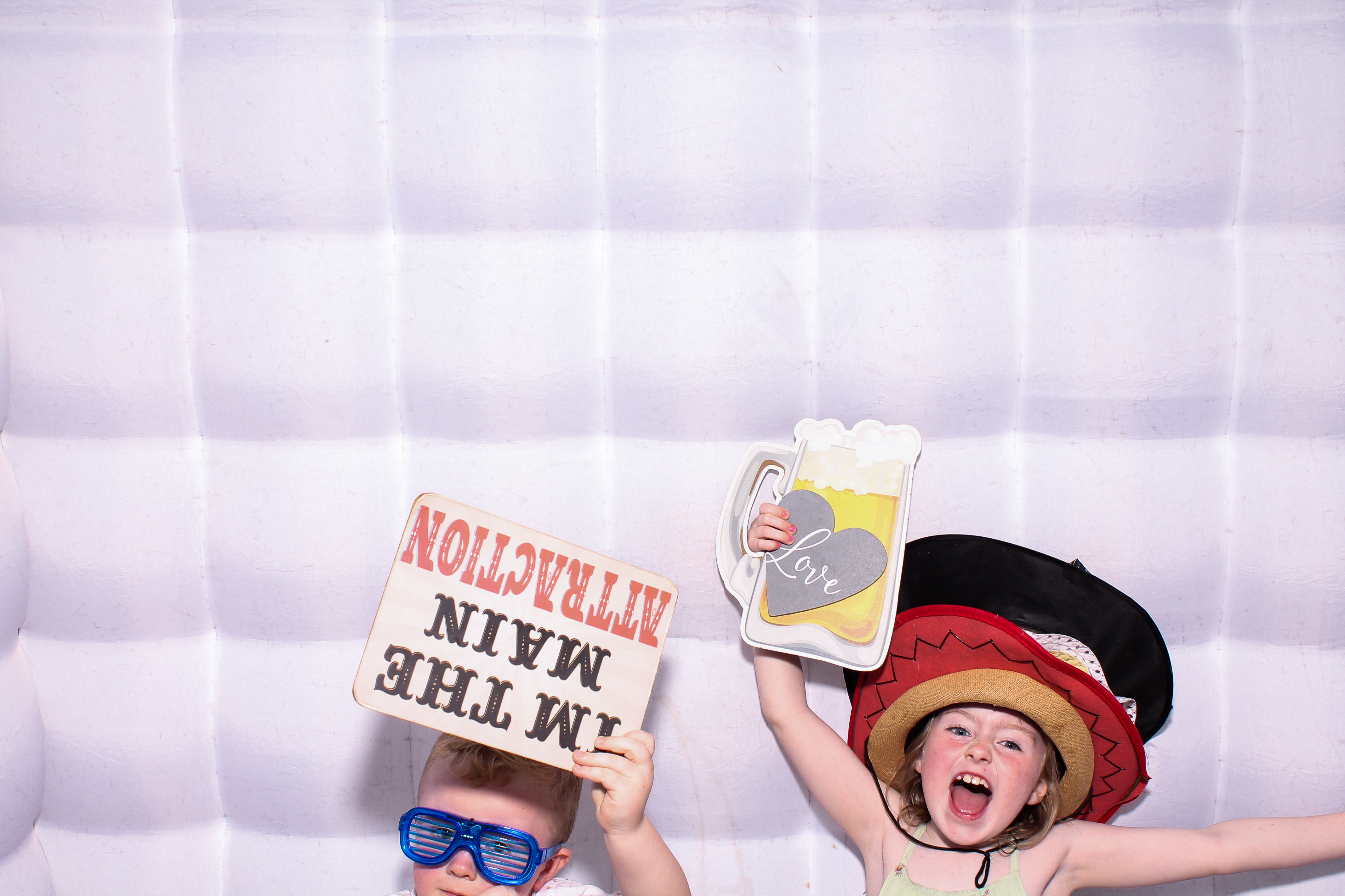 Colie & Christine | View more photos from the event at gallery.snapmagic.ie/u/SnapMagic/Colie-Christine