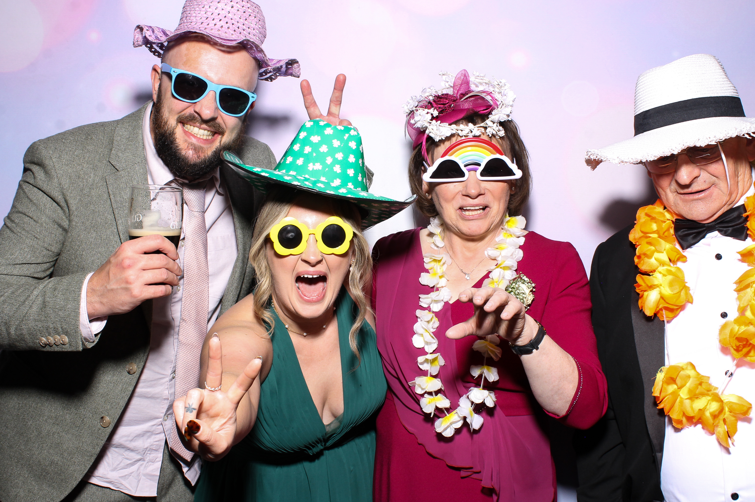 Eimear & Thomas | View more photos from the event at gallery.snapmagic.ie/u/SnapMagic/Eimear-Thomas