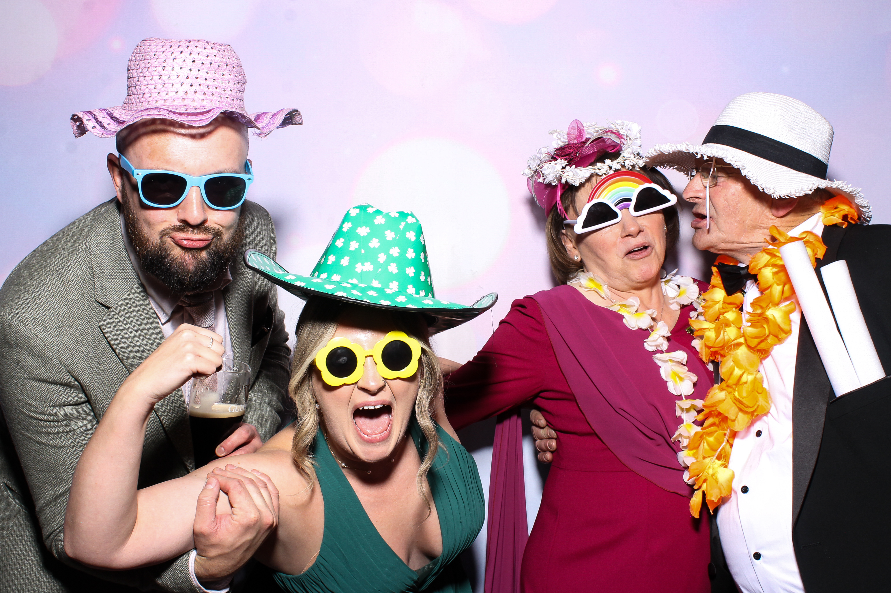 Eimear & Thomas | View more photos from the event at gallery.snapmagic.ie/u/SnapMagic/Eimear-Thomas