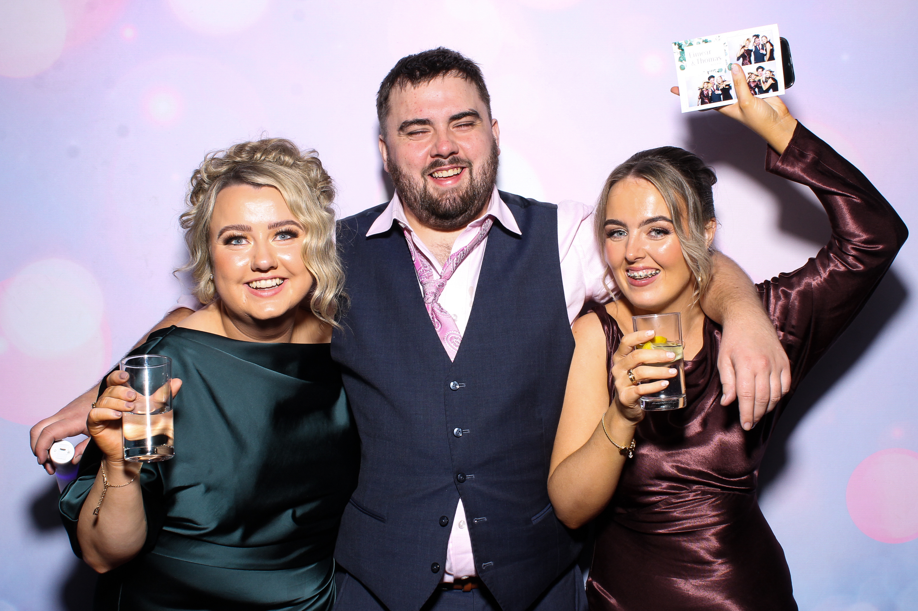 Eimear & Thomas | View more photos from the event at gallery.snapmagic.ie/u/SnapMagic/Eimear-Thomas