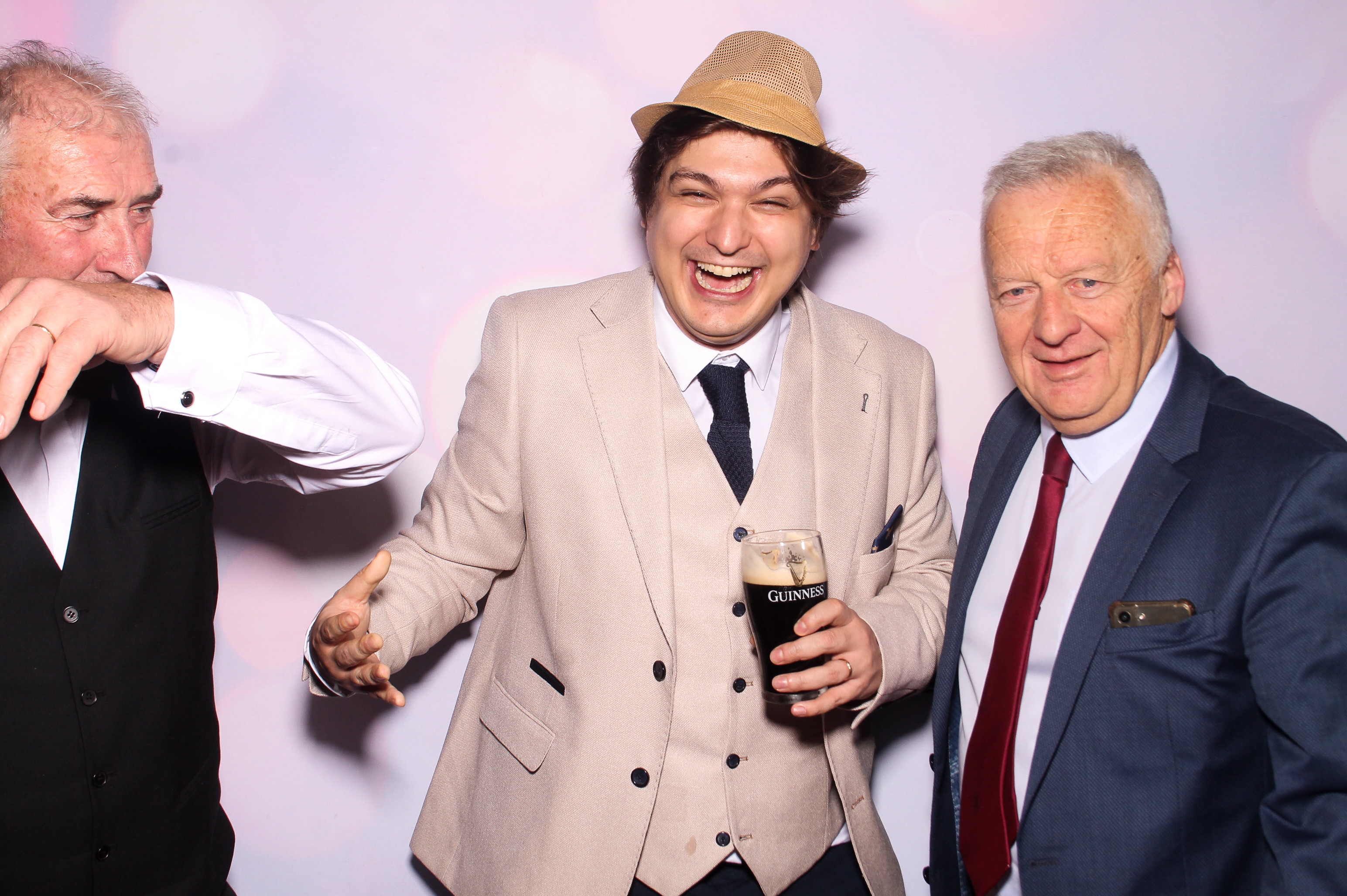 Elizabeth & Michael | View more photos from the event at gallery.snapmagic.ie/u/SnapMagic/Elizabeth-Michael