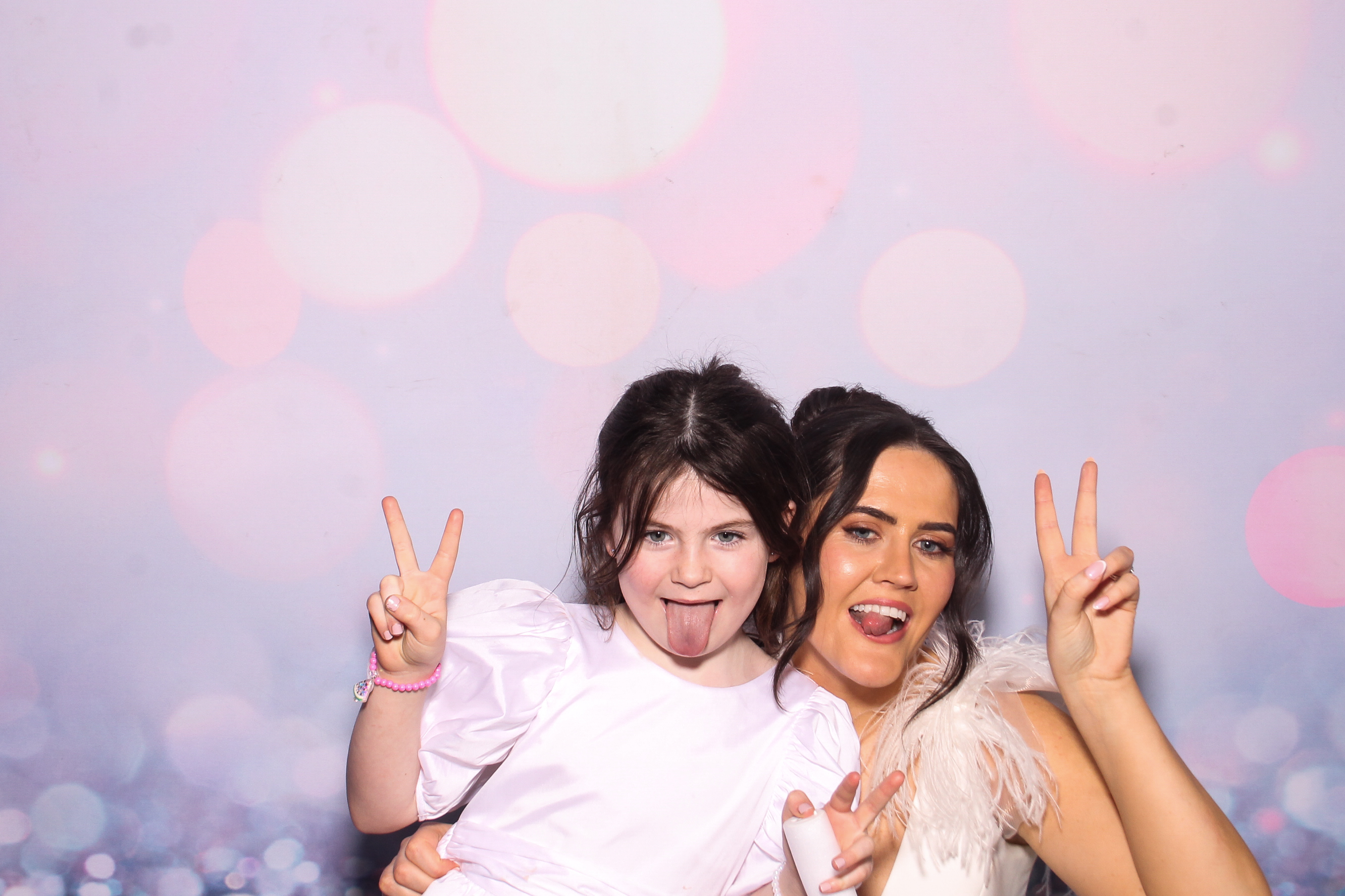 Elizabeth & Michael | View more photos from the event at gallery.snapmagic.ie/u/SnapMagic/Elizabeth-Michael