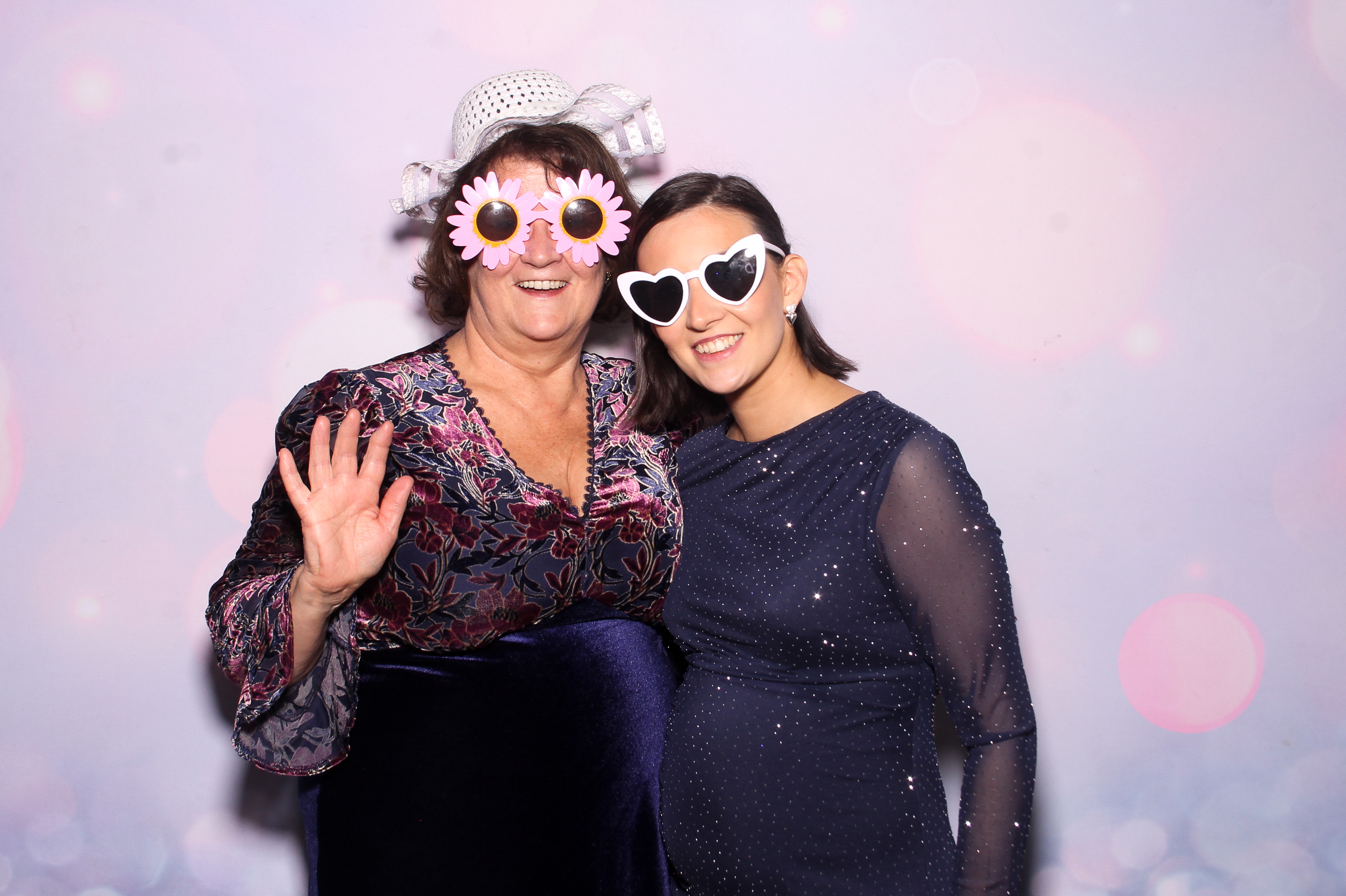 Elizabeth & Michael | View more photos from the event at gallery.snapmagic.ie/u/SnapMagic/Elizabeth-Michael