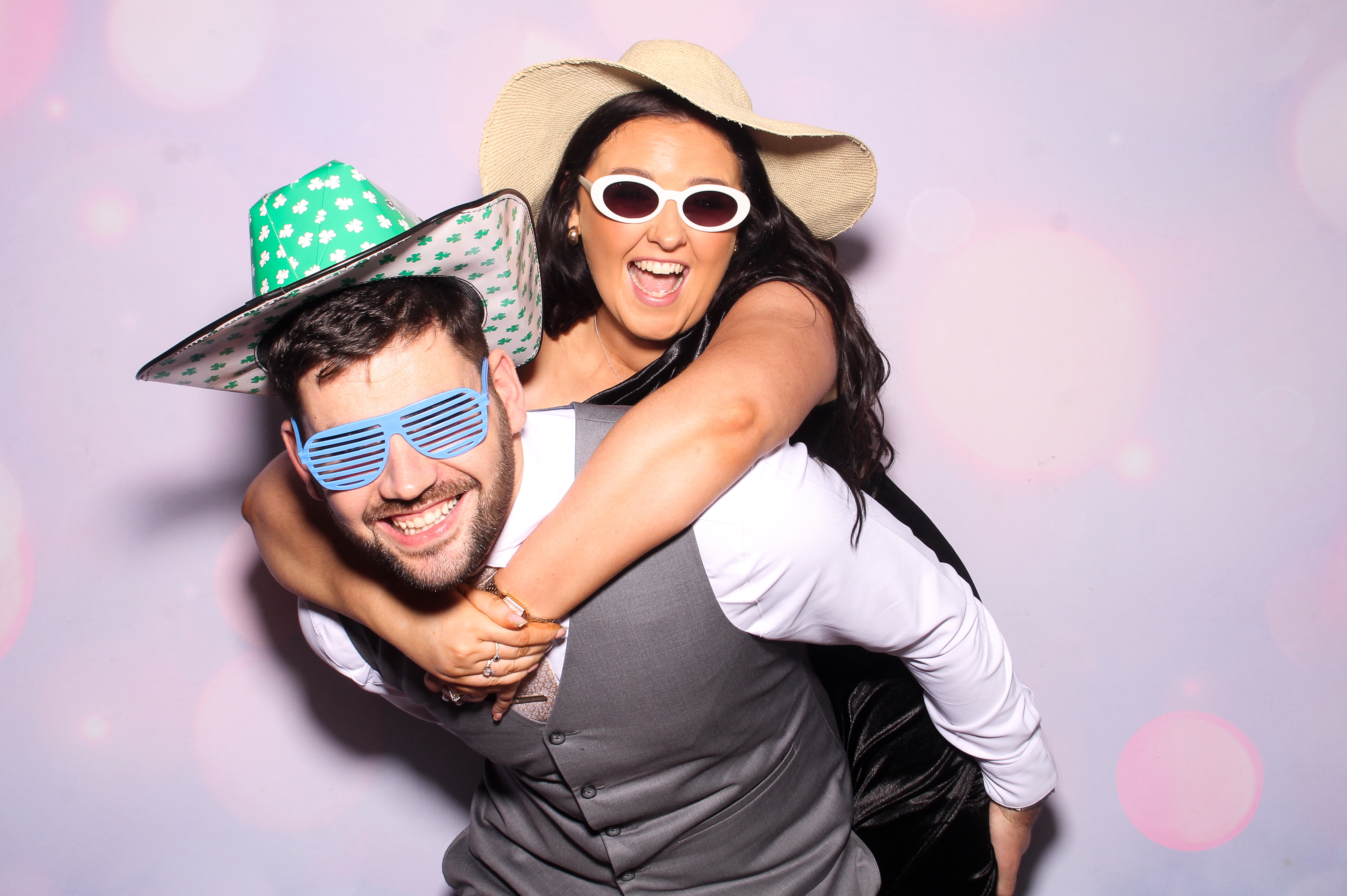 Elizabeth & Michael | View more photos from the event at gallery.snapmagic.ie/u/SnapMagic/Elizabeth-Michael