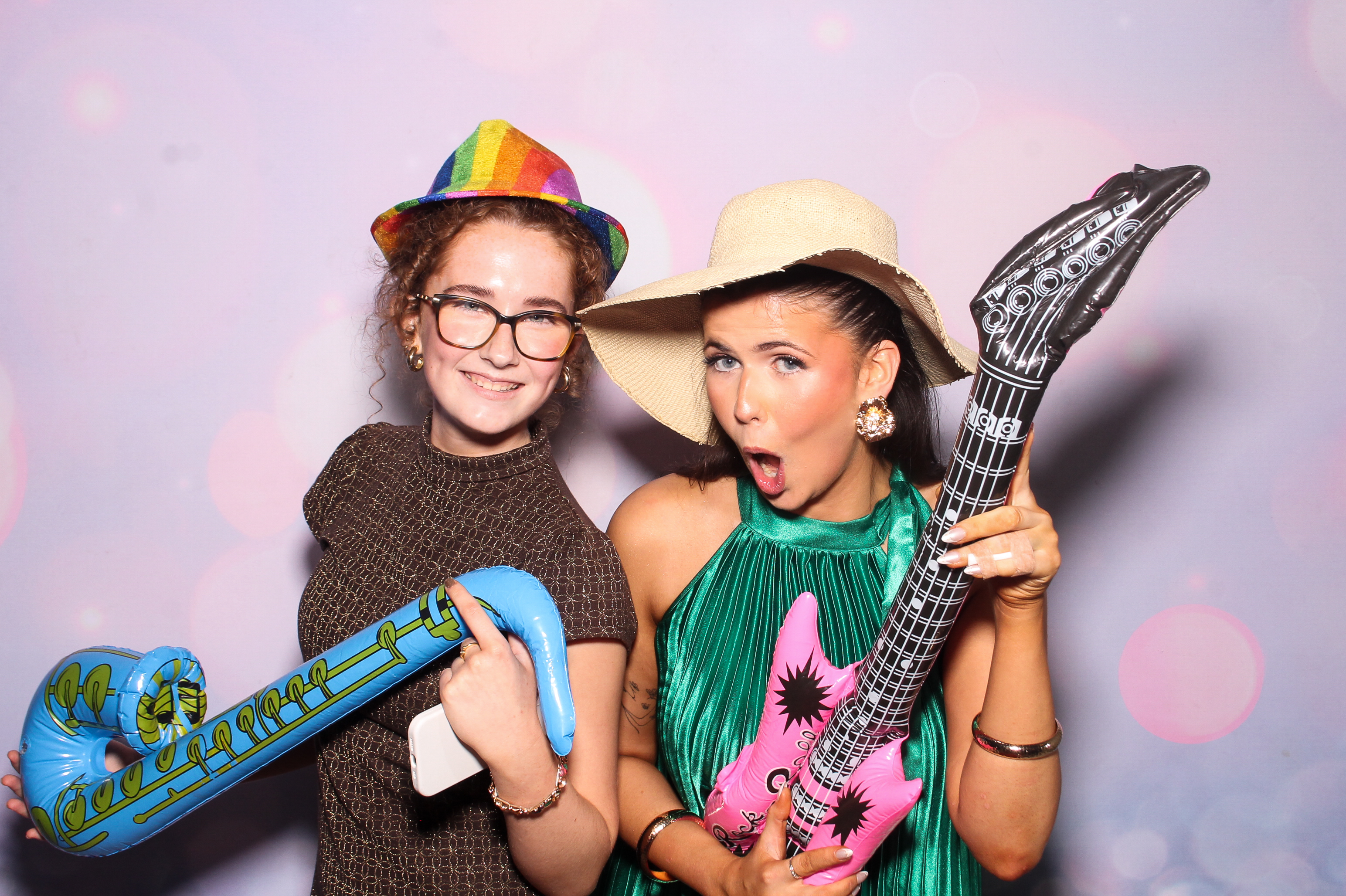 Elizabeth & Michael | View more photos from the event at gallery.snapmagic.ie/u/SnapMagic/Elizabeth-Michael