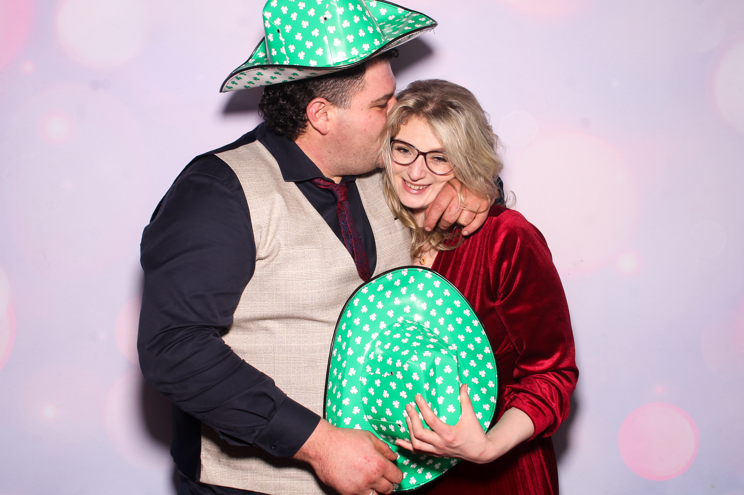 Elizabeth & Michael | View more photos from the event at gallery.snapmagic.ie/u/SnapMagic/Elizabeth-Michael