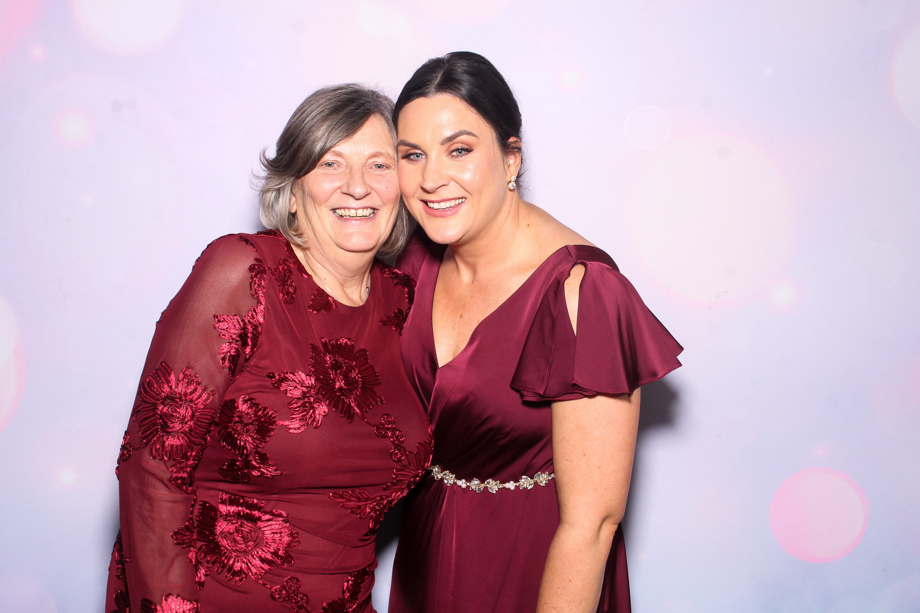 Elizabeth & Michael | View more photos from the event at gallery.snapmagic.ie/u/SnapMagic/Elizabeth-Michael