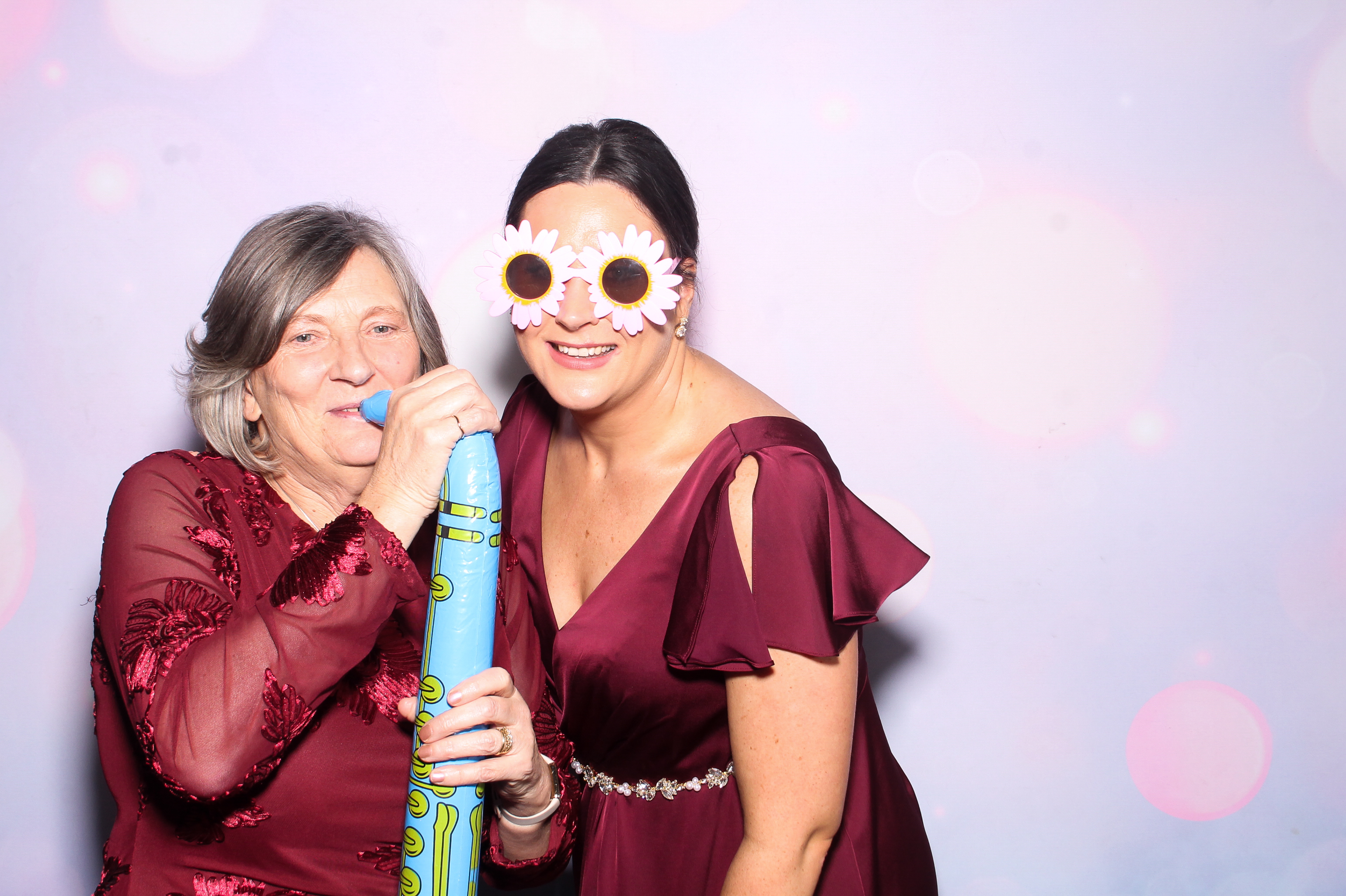 Elizabeth & Michael | View more photos from the event at gallery.snapmagic.ie/u/SnapMagic/Elizabeth-Michael