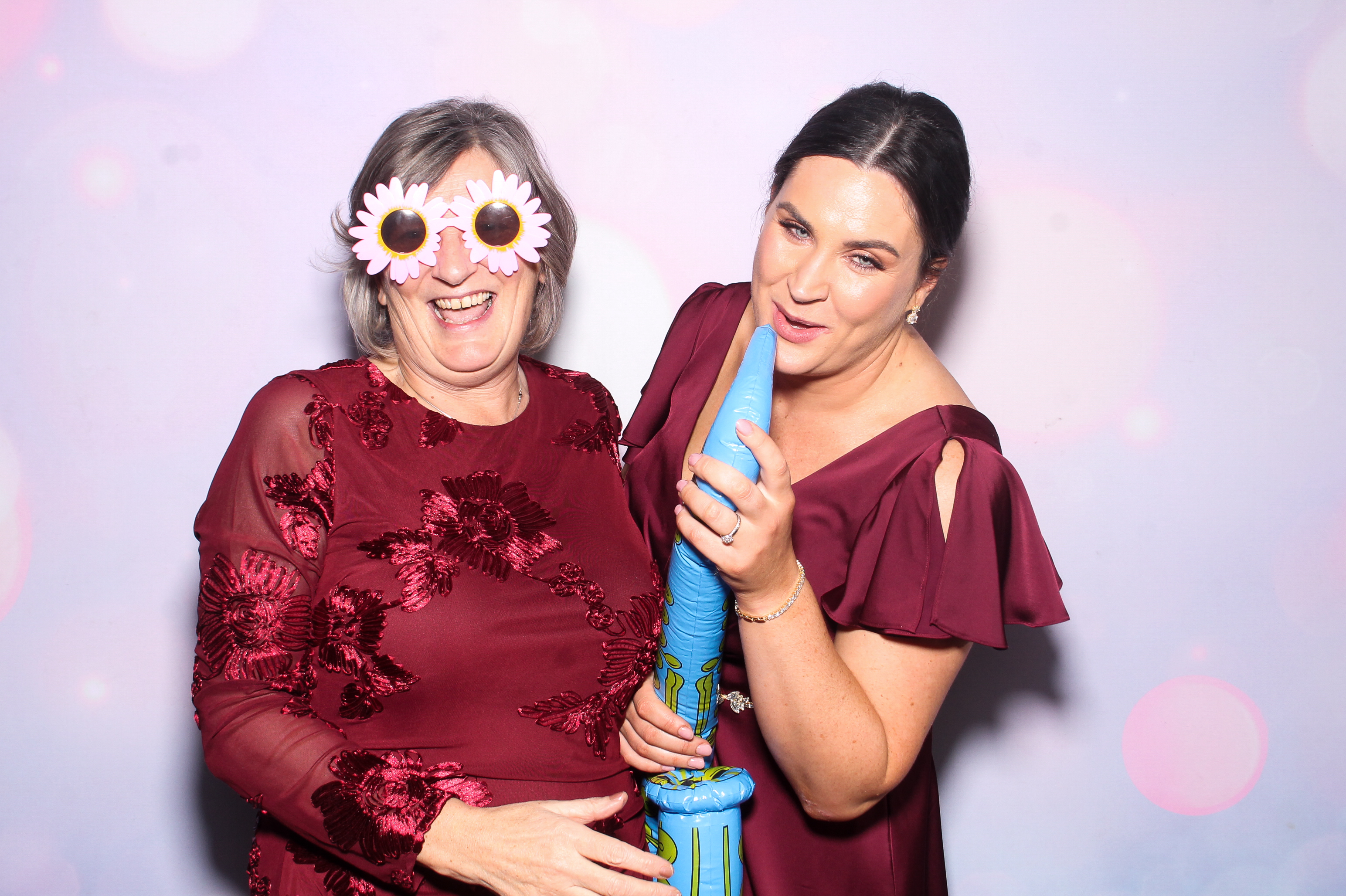 Elizabeth & Michael | View more photos from the event at gallery.snapmagic.ie/u/SnapMagic/Elizabeth-Michael