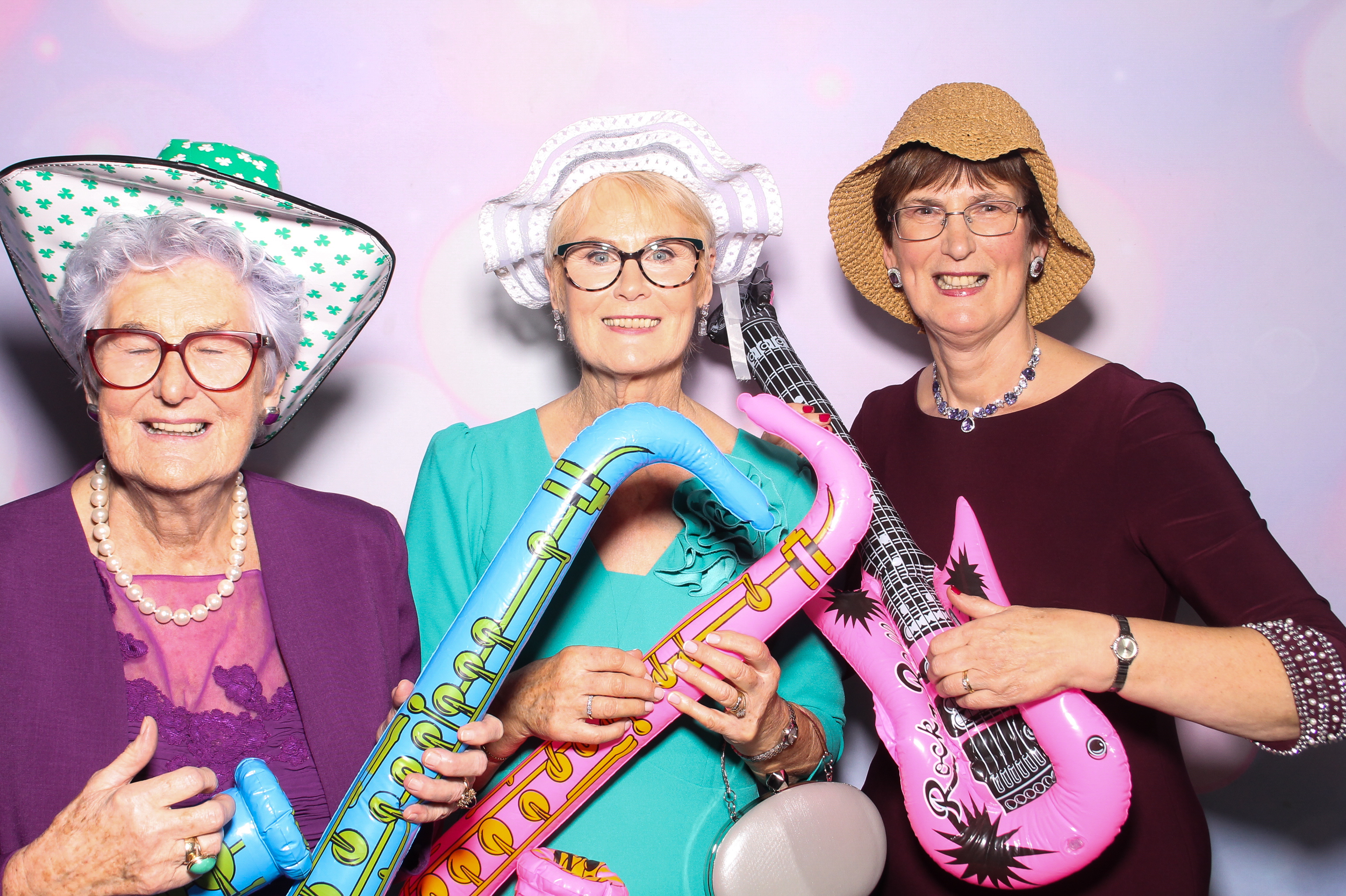 Elizabeth & Michael | View more photos from the event at gallery.snapmagic.ie/u/SnapMagic/Elizabeth-Michael