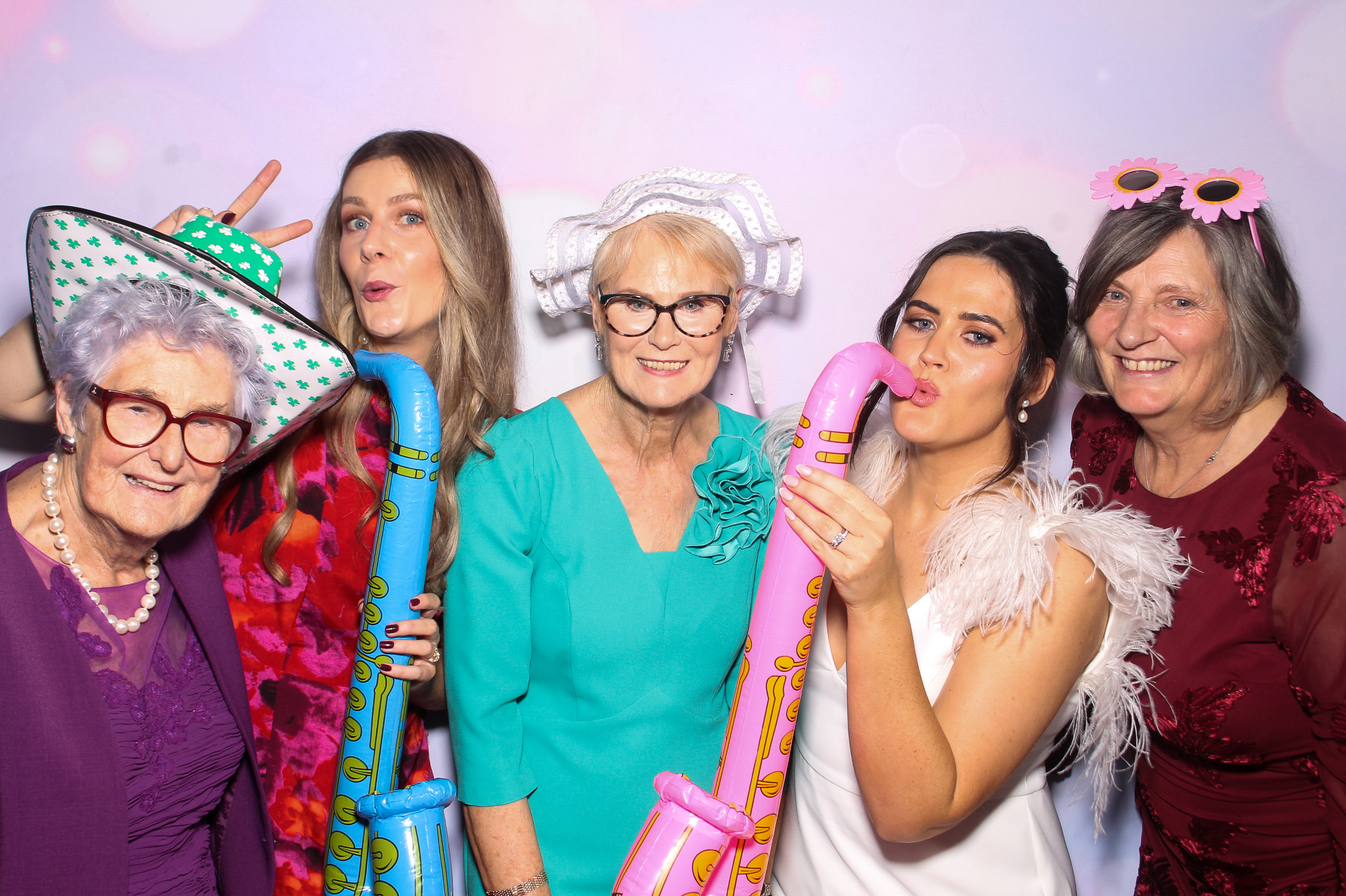 Elizabeth & Michael | View more photos from the event at gallery.snapmagic.ie/u/SnapMagic/Elizabeth-Michael